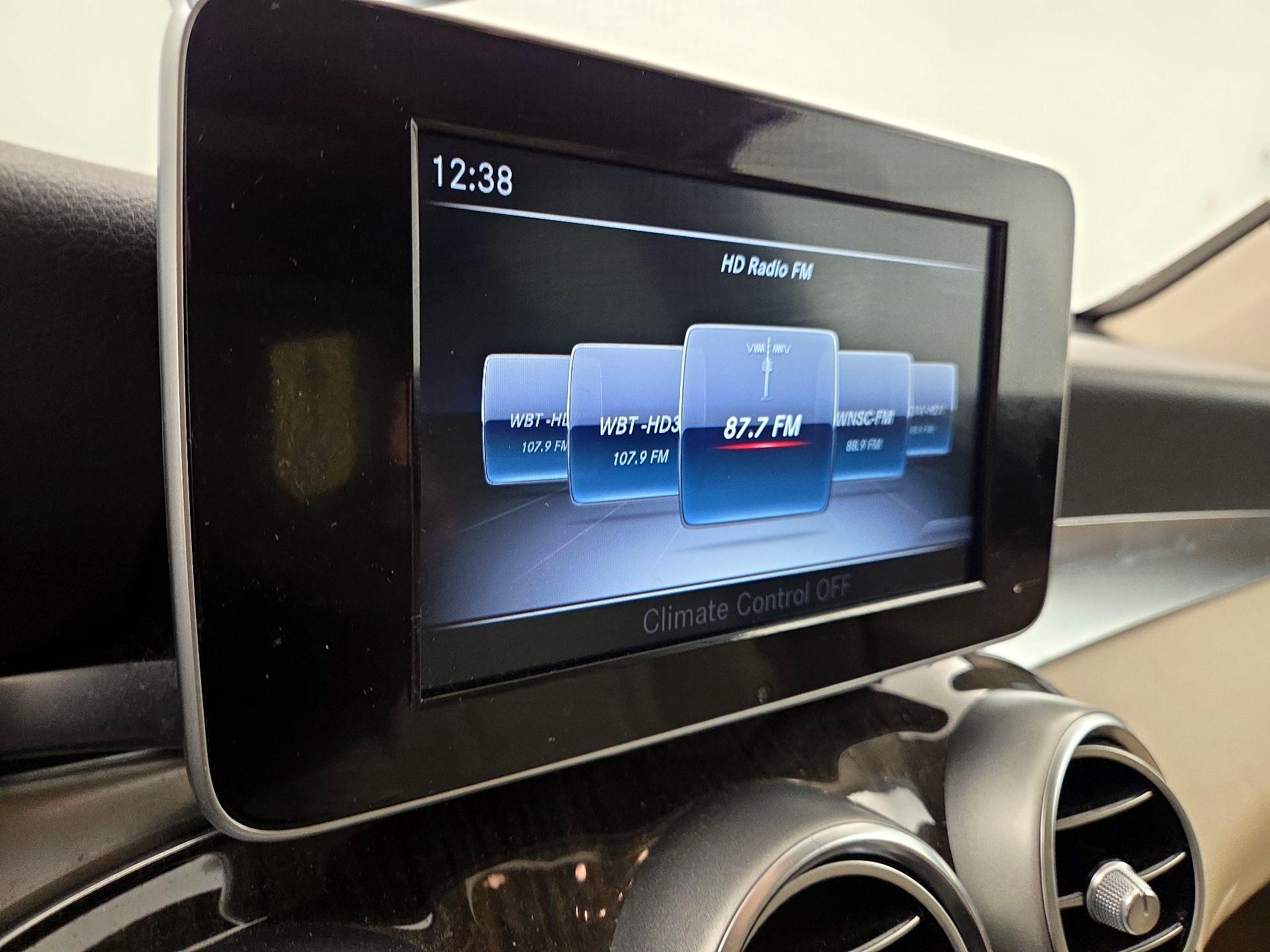 Thumbnail: 2019 Mercedes-Benz GLC - 15