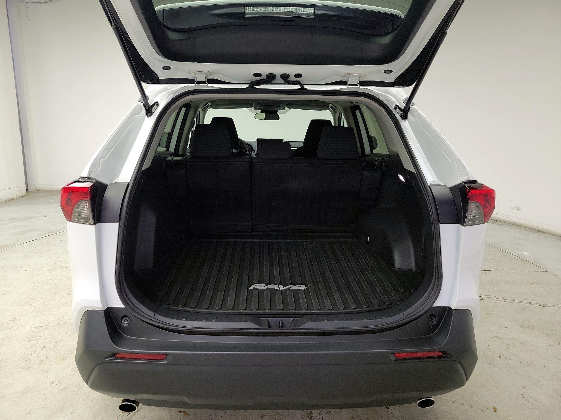 Thumbnail: 2024 Toyota RAV4 - 20