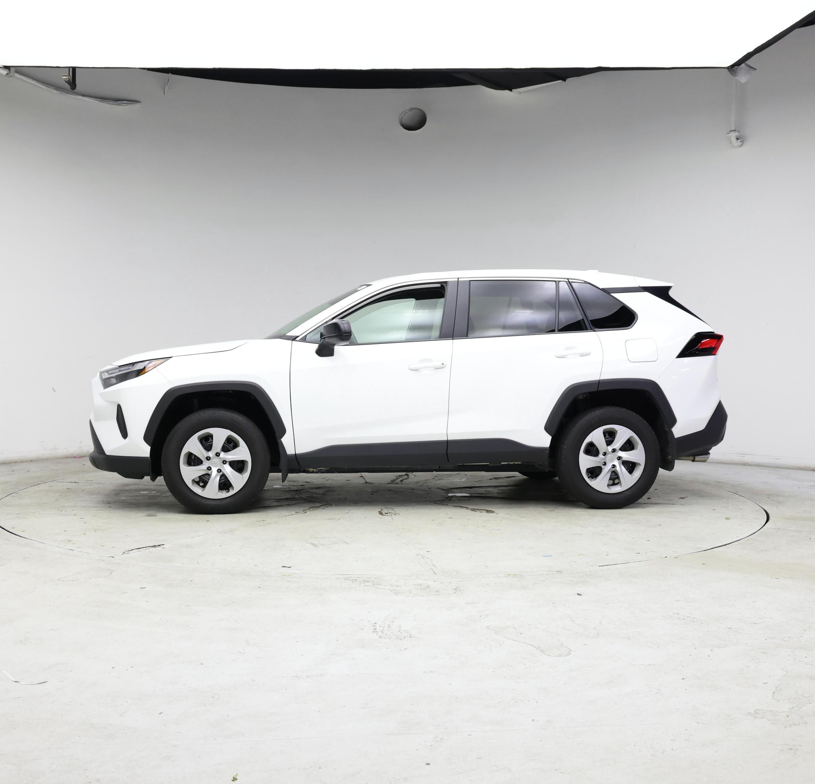 Thumbnail: 2024 Toyota RAV4 - 3