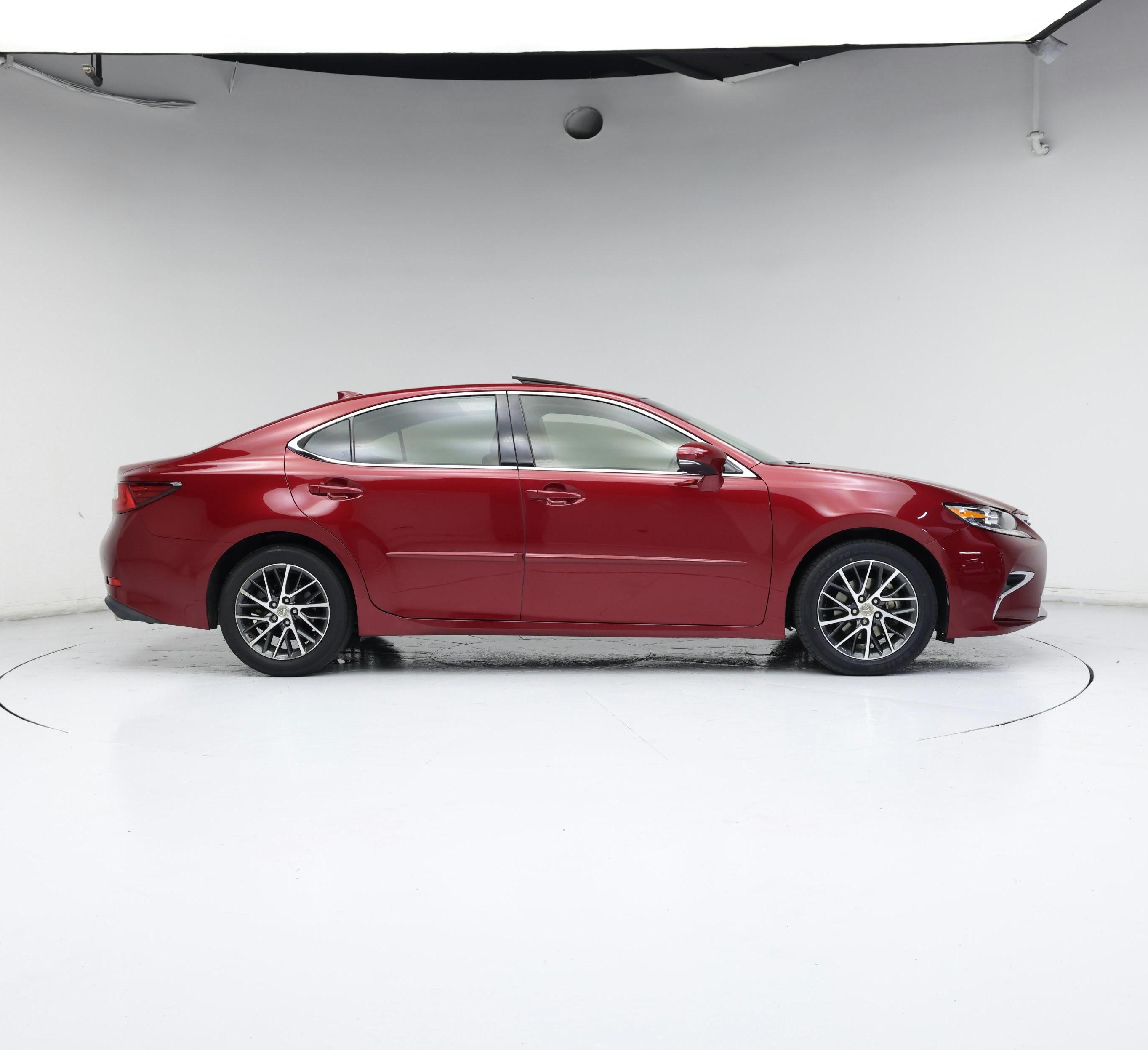 Thumbnail: 2016 Lexus ES - 7