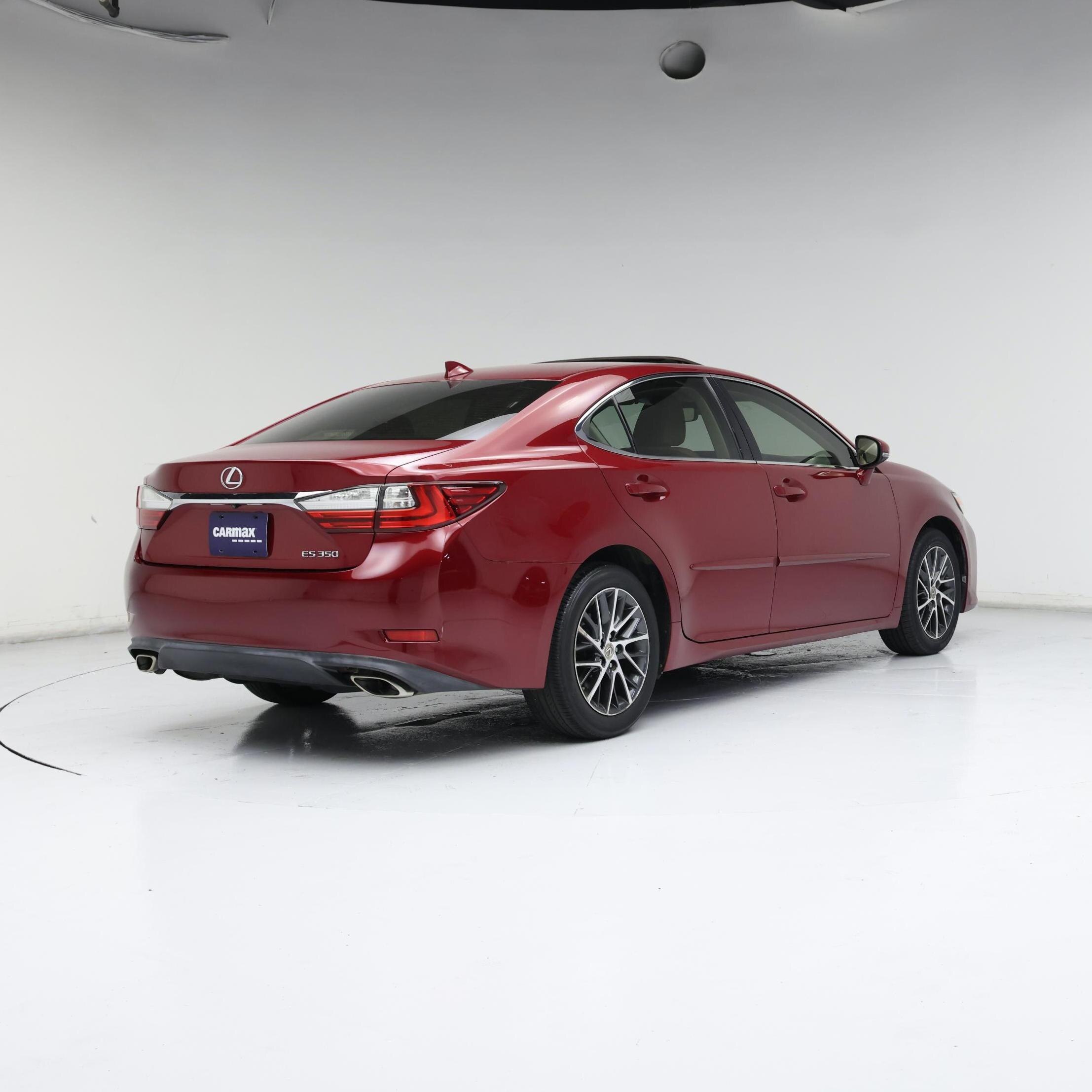 Thumbnail: 2016 Lexus ES - 8