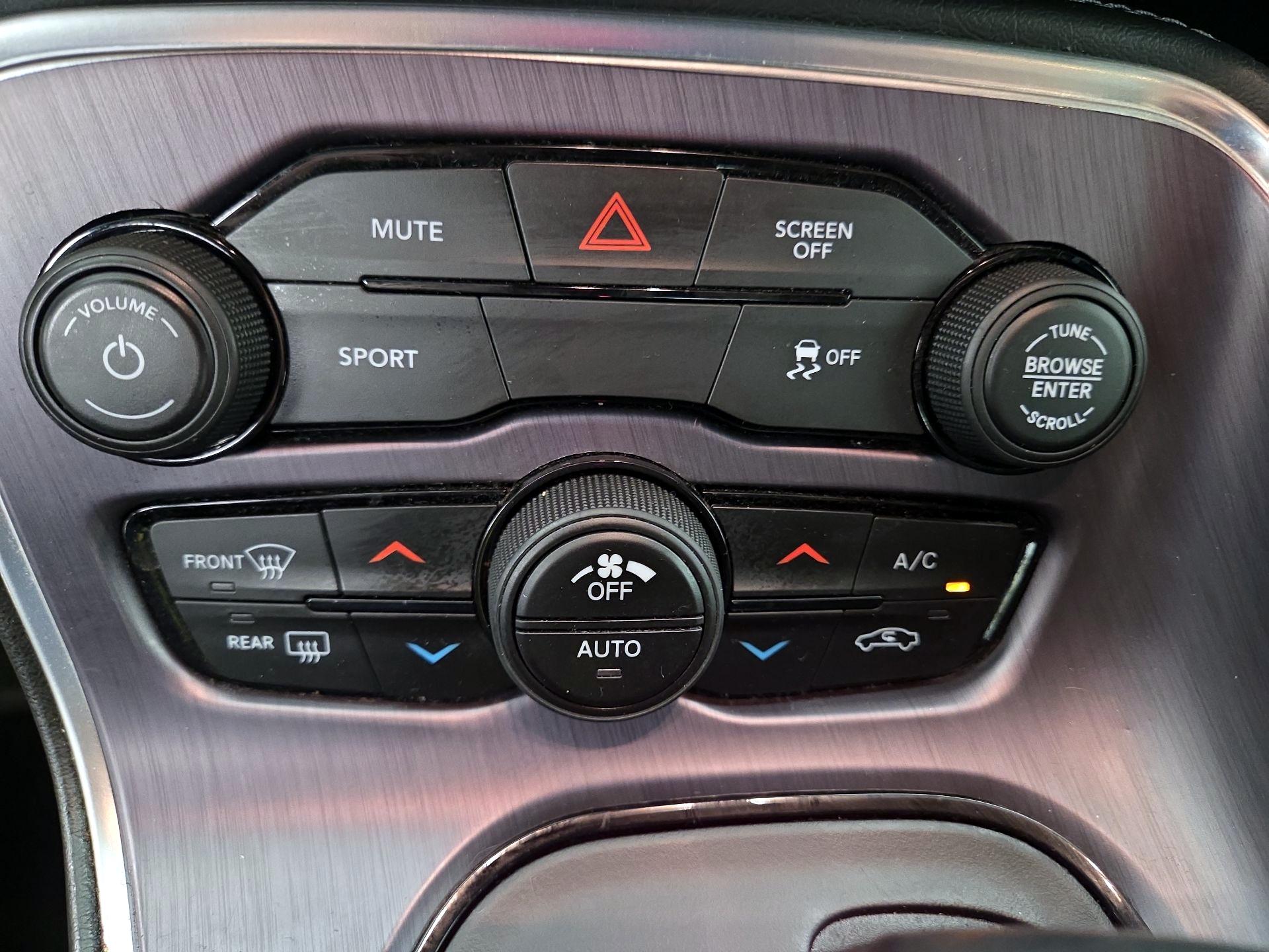 Thumbnail: 2018 Dodge Challenger - 16