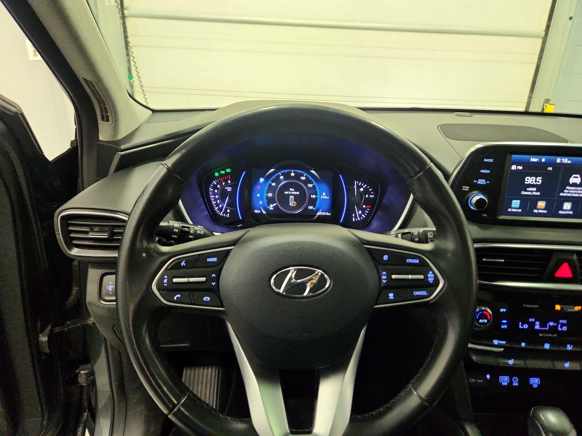 Thumbnail: 2020 Hyundai Santa Fe - 10