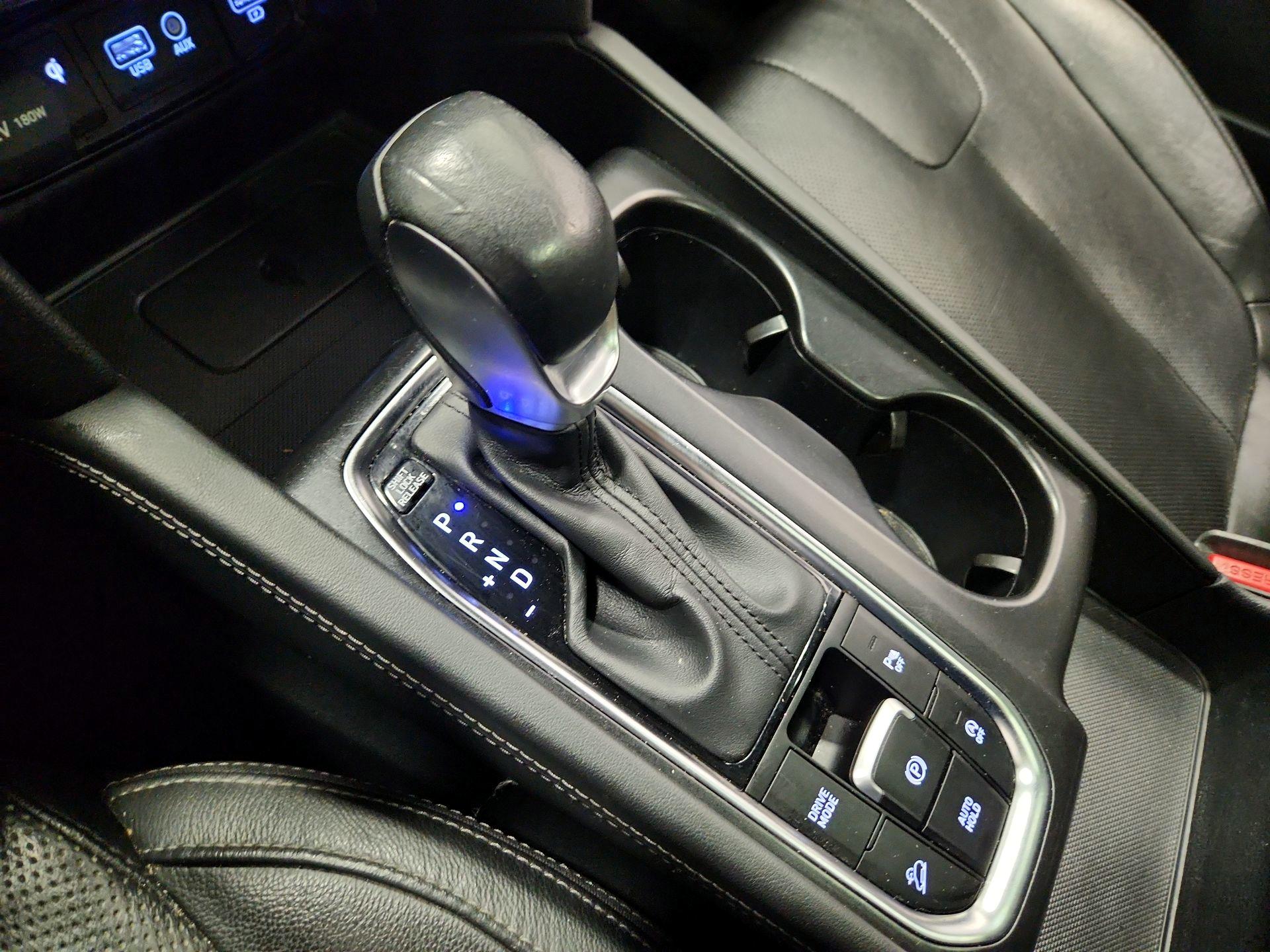 Thumbnail: 2020 Hyundai Santa Fe - 17