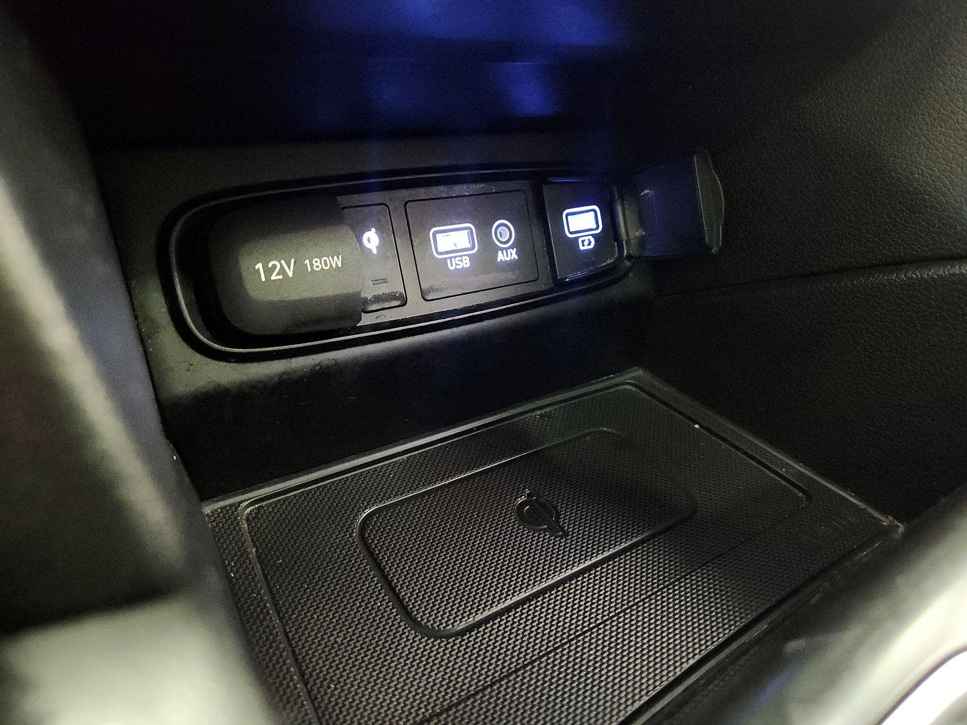 Thumbnail: 2020 Hyundai Santa Fe - 18