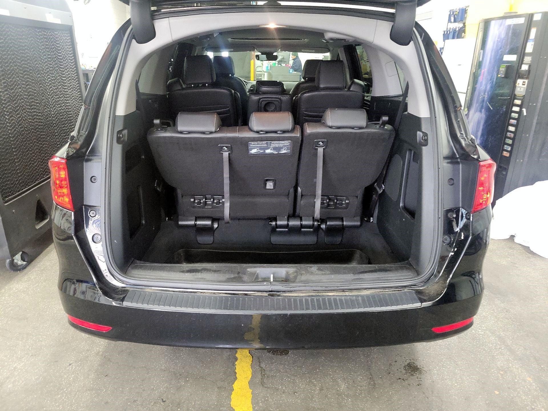 Thumbnail: 2023 Honda Odyssey - 20