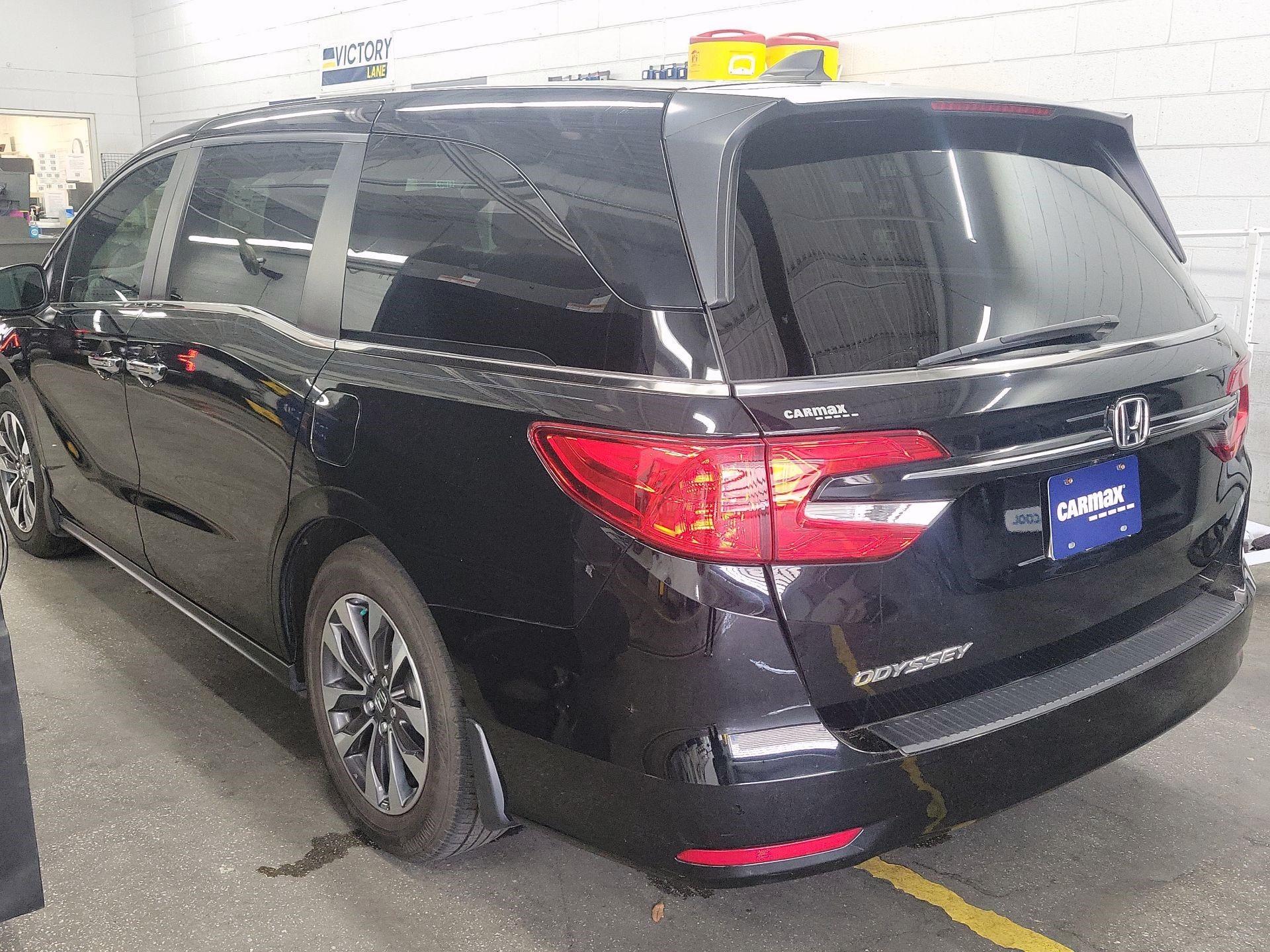 Thumbnail: 2023 Honda Odyssey - 7