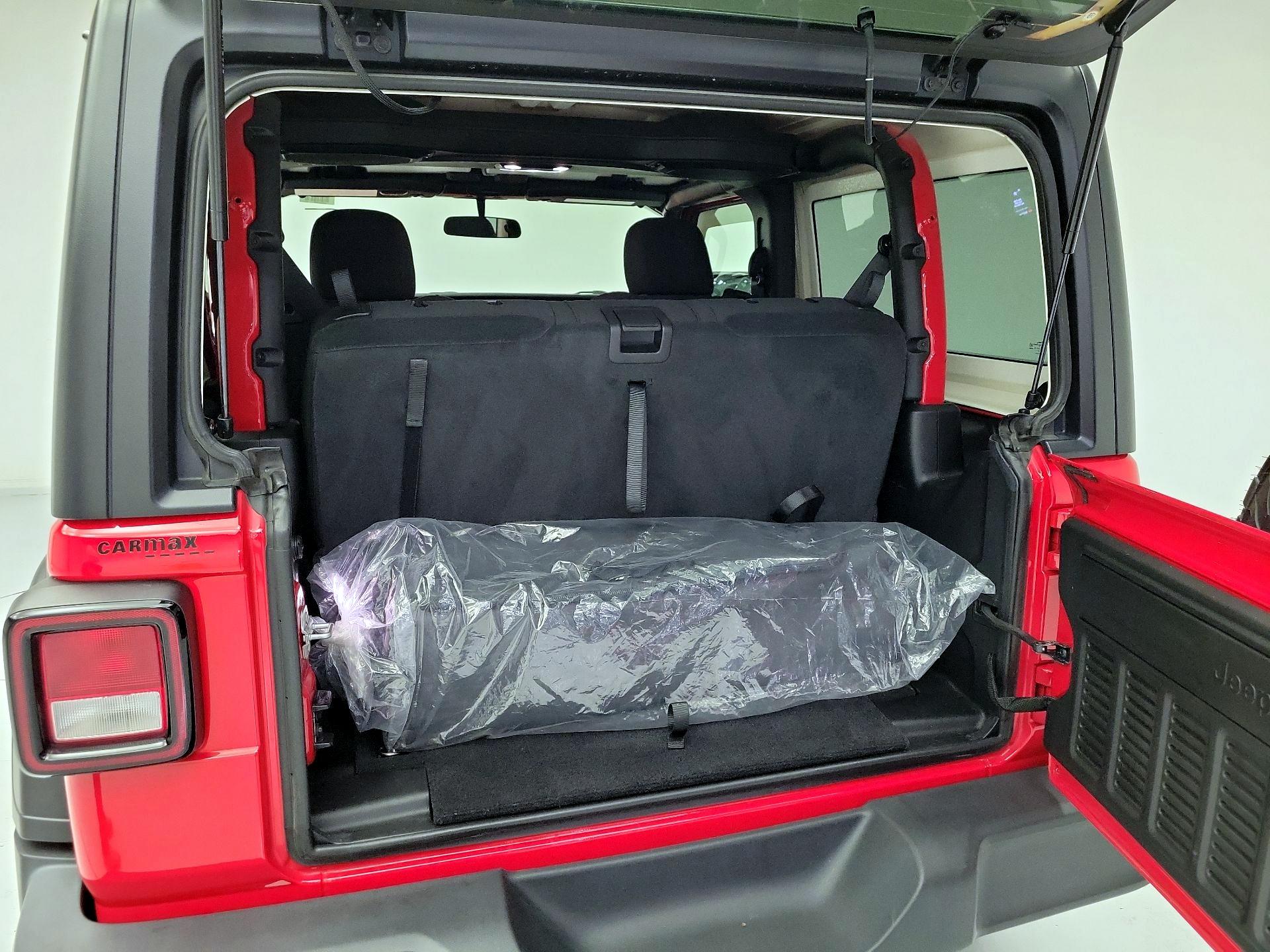 Thumbnail: 2023 Jeep Wrangler - 19