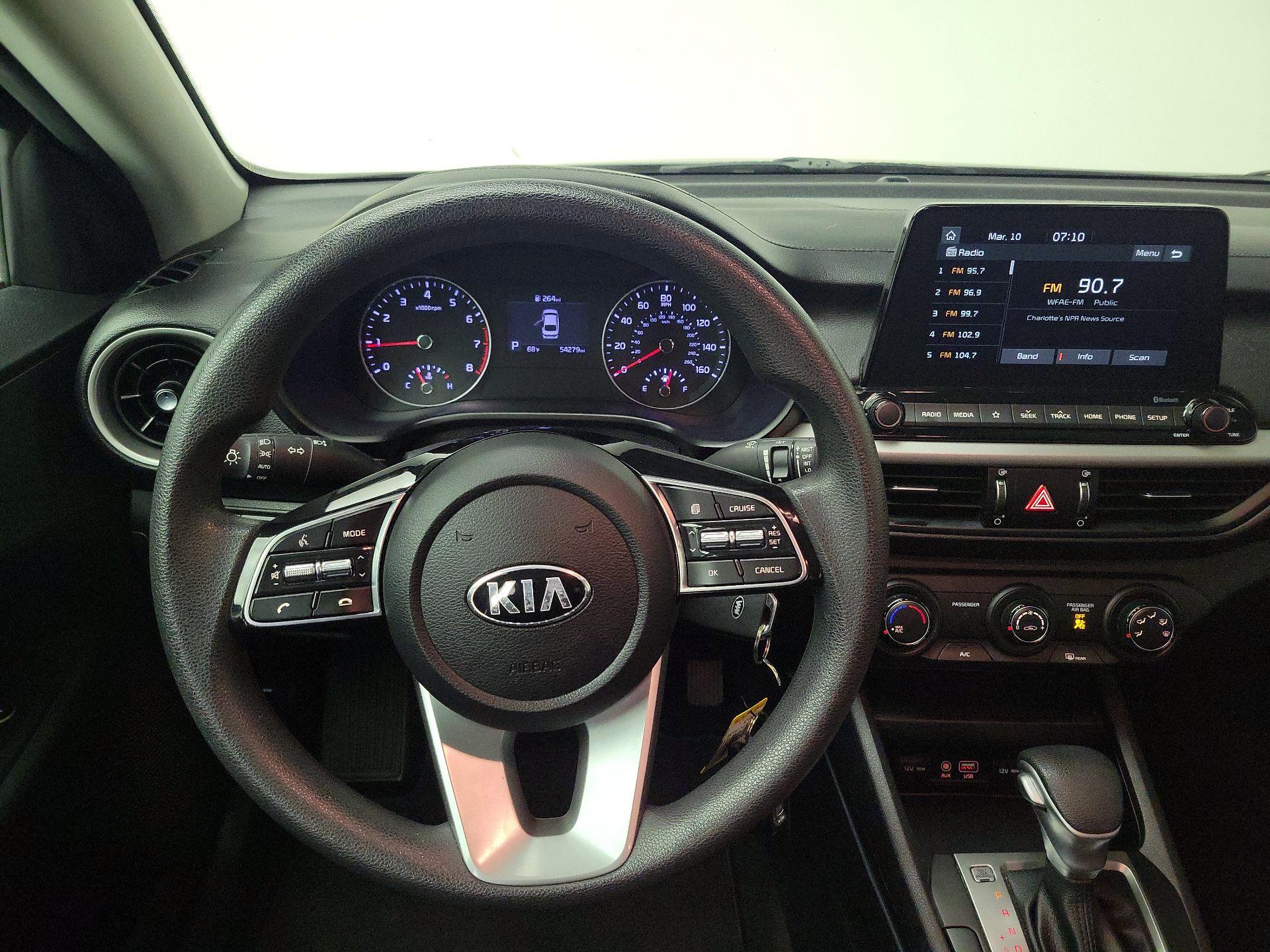 Thumbnail: 2021 Kia Forte - 10