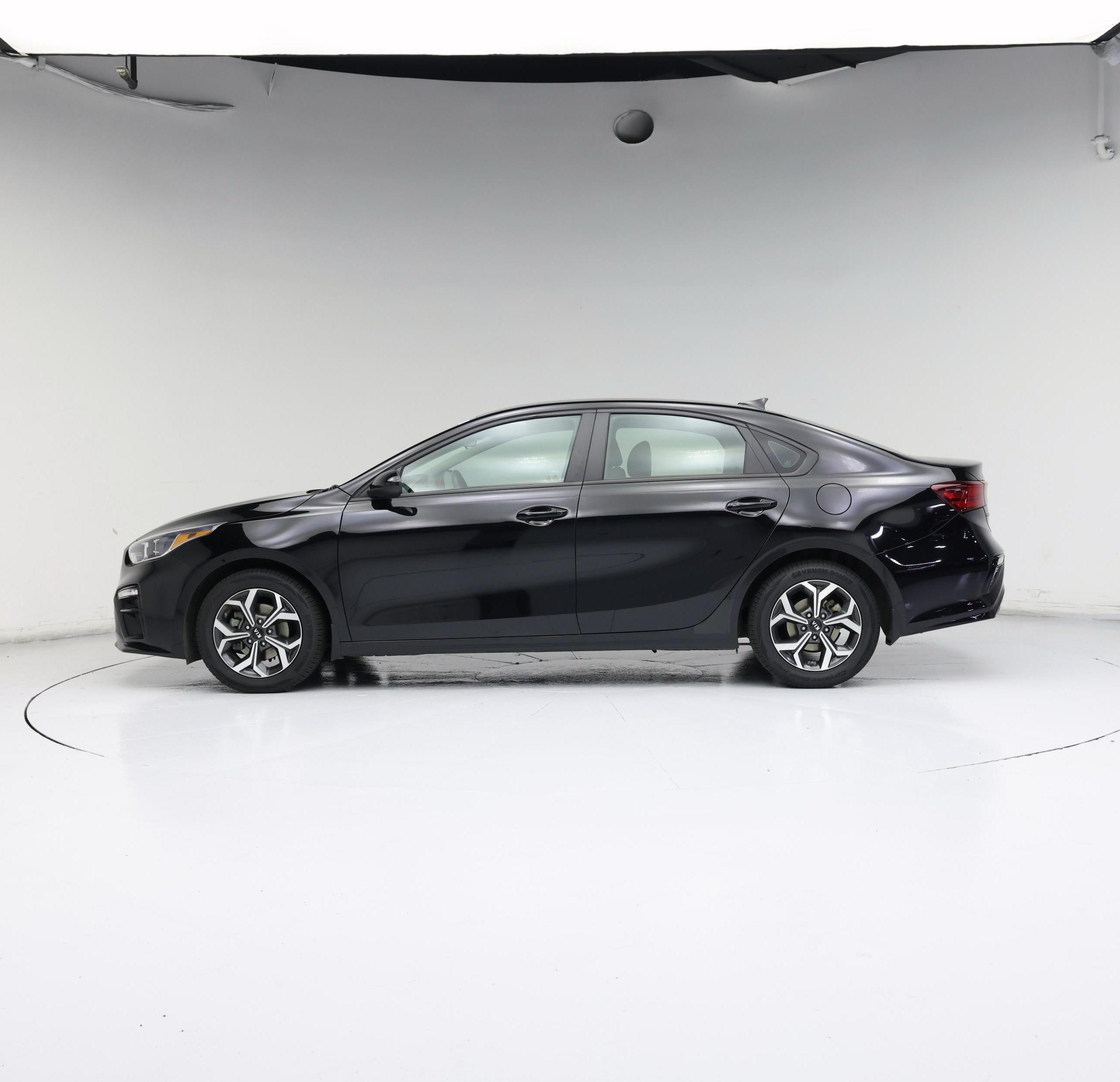 Thumbnail: 2021 Kia Forte - 3