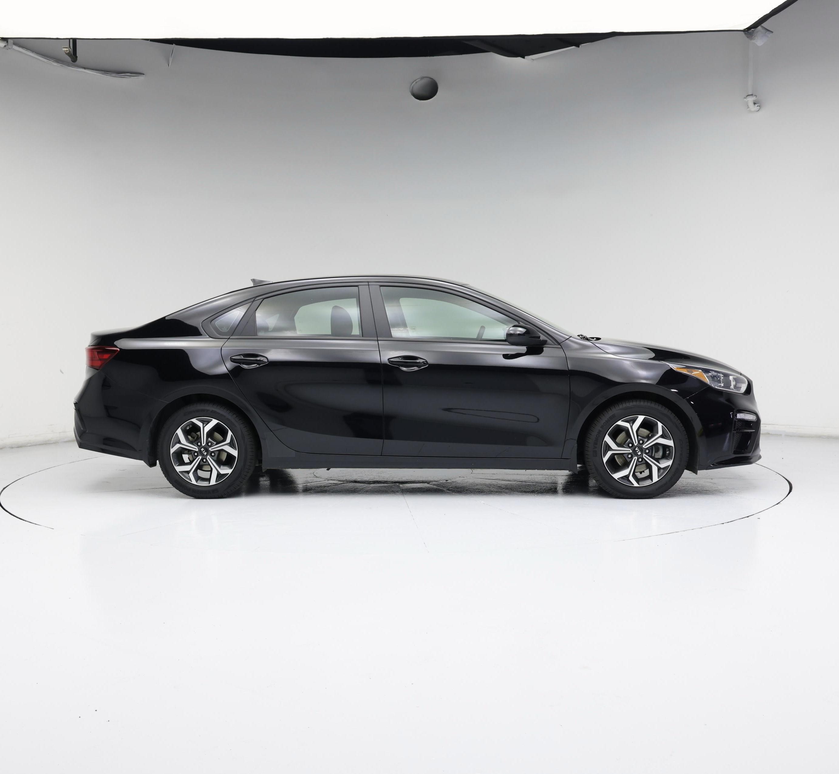 Thumbnail: 2021 Kia Forte - 7