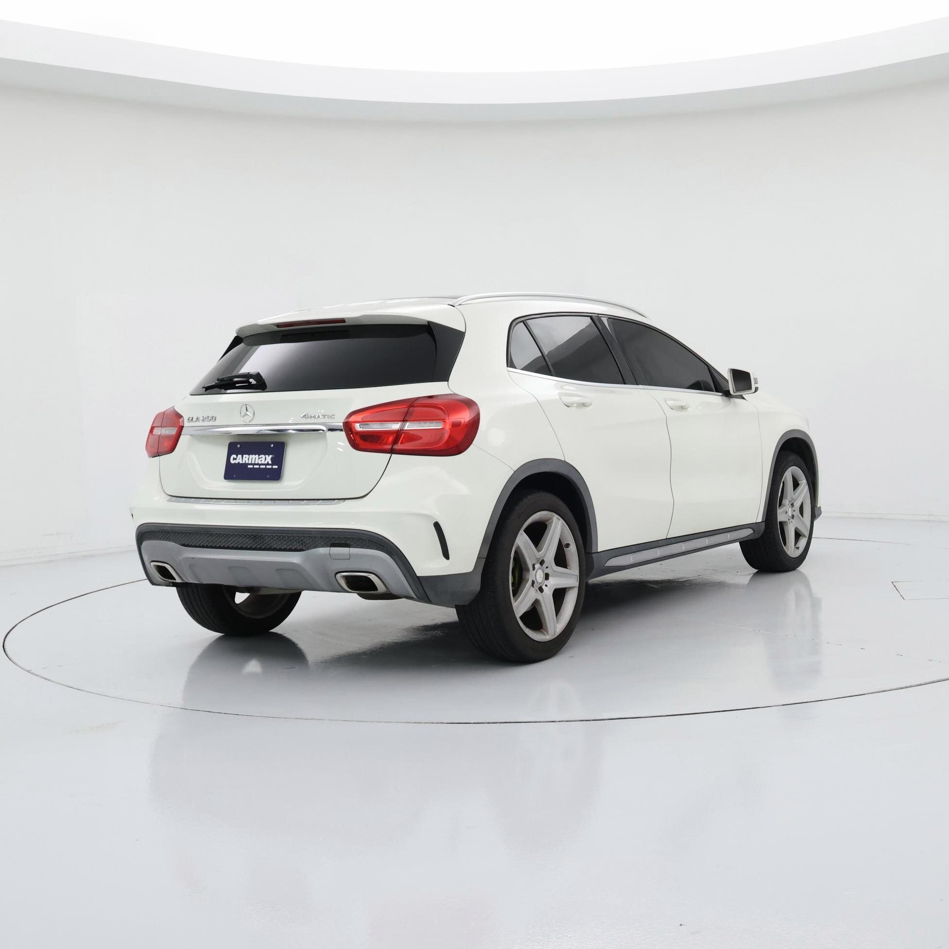 Thumbnail: 2015 Mercedes-Benz GLA - 8