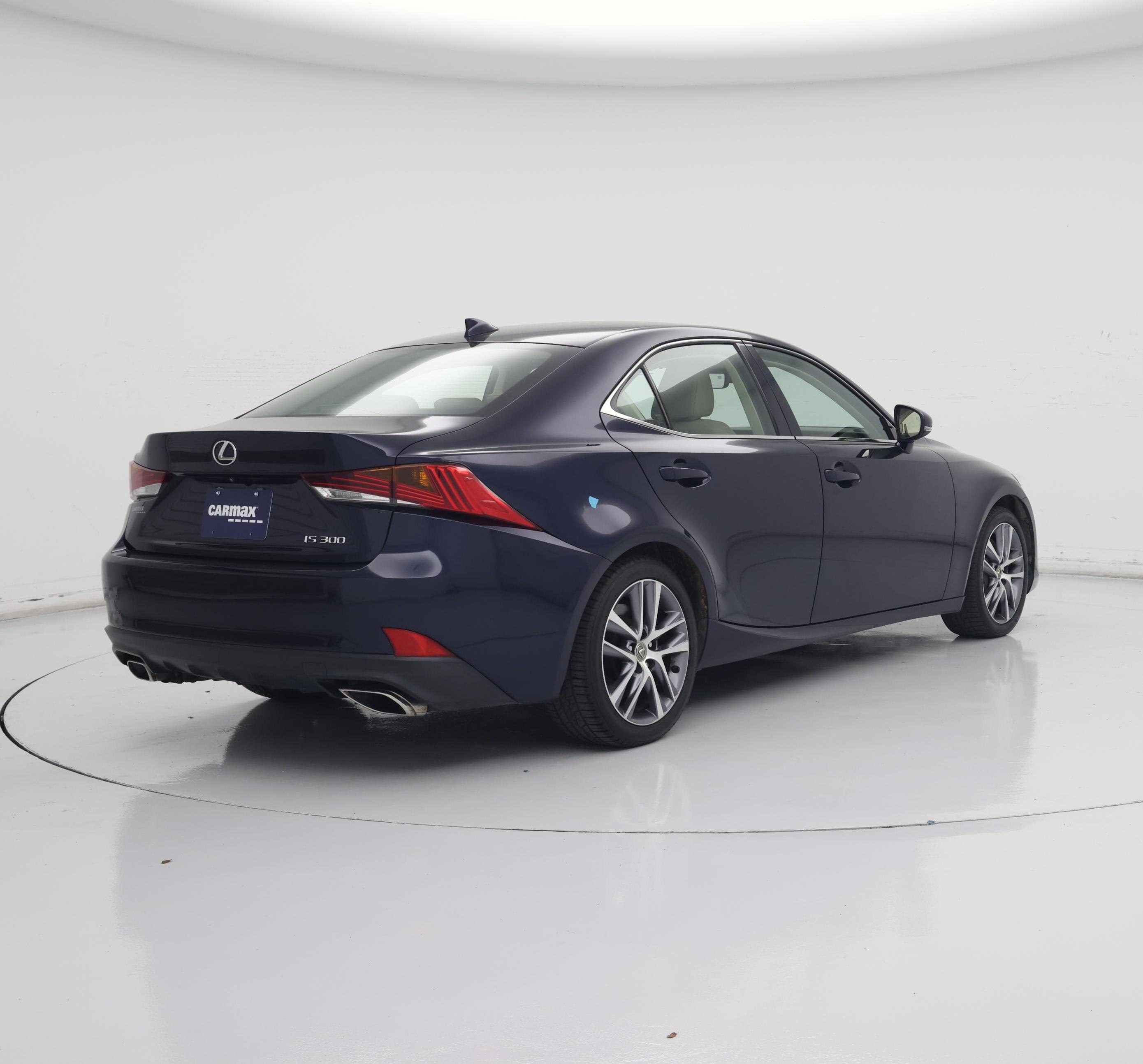 Thumbnail: 2018 Lexus IS - 8