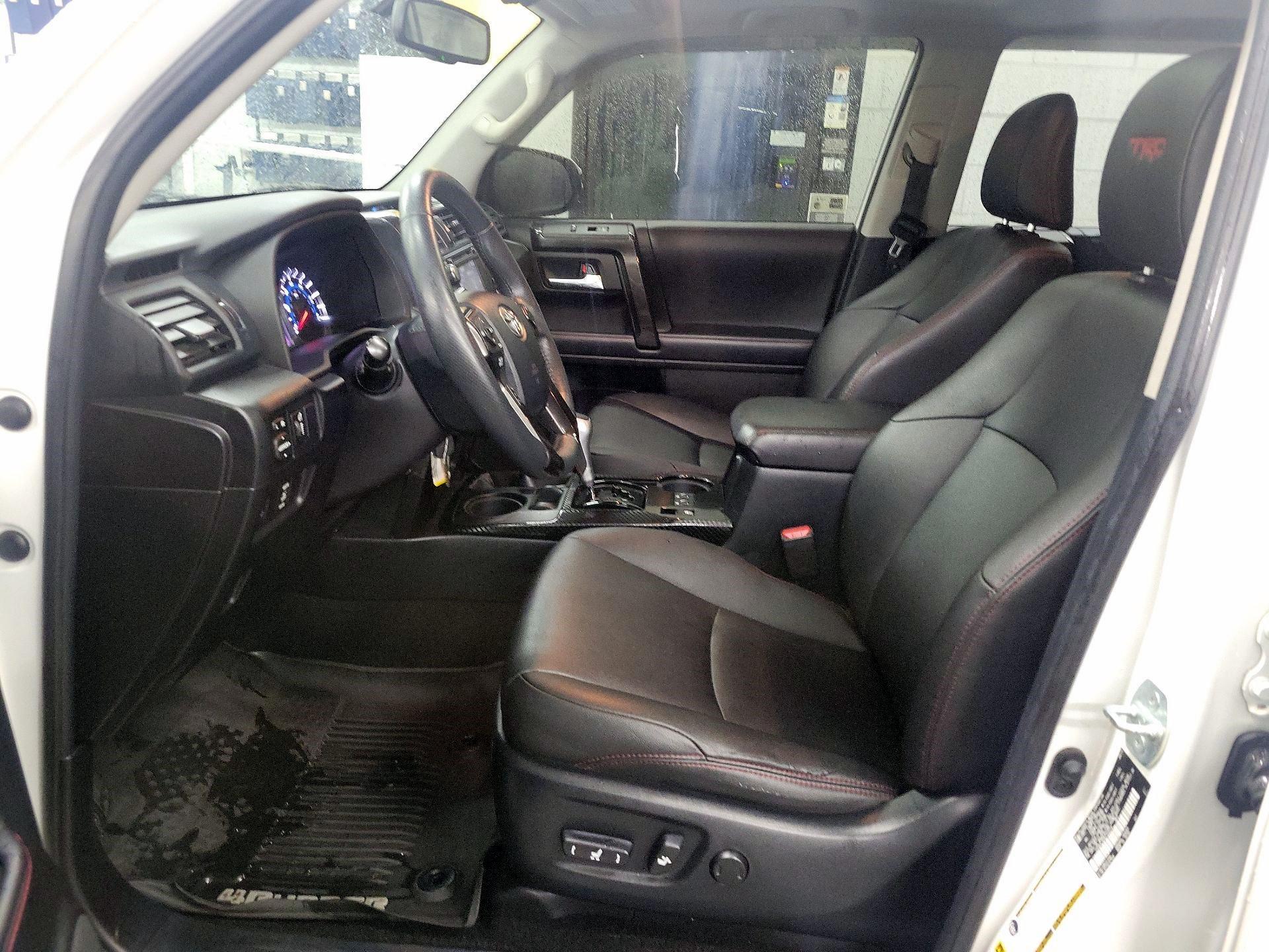 Thumbnail: 2019 Toyota 4Runner - 9