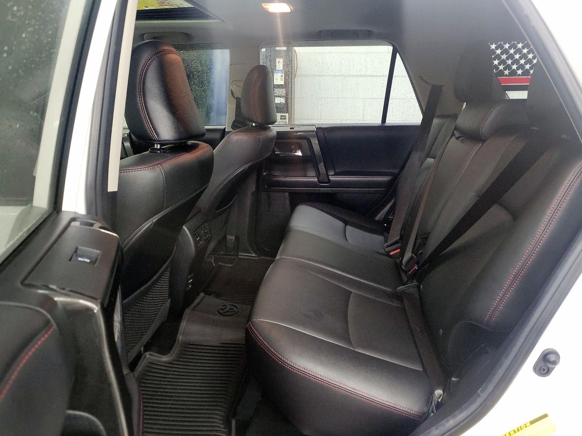 Thumbnail: 2019 Toyota 4Runner - 17