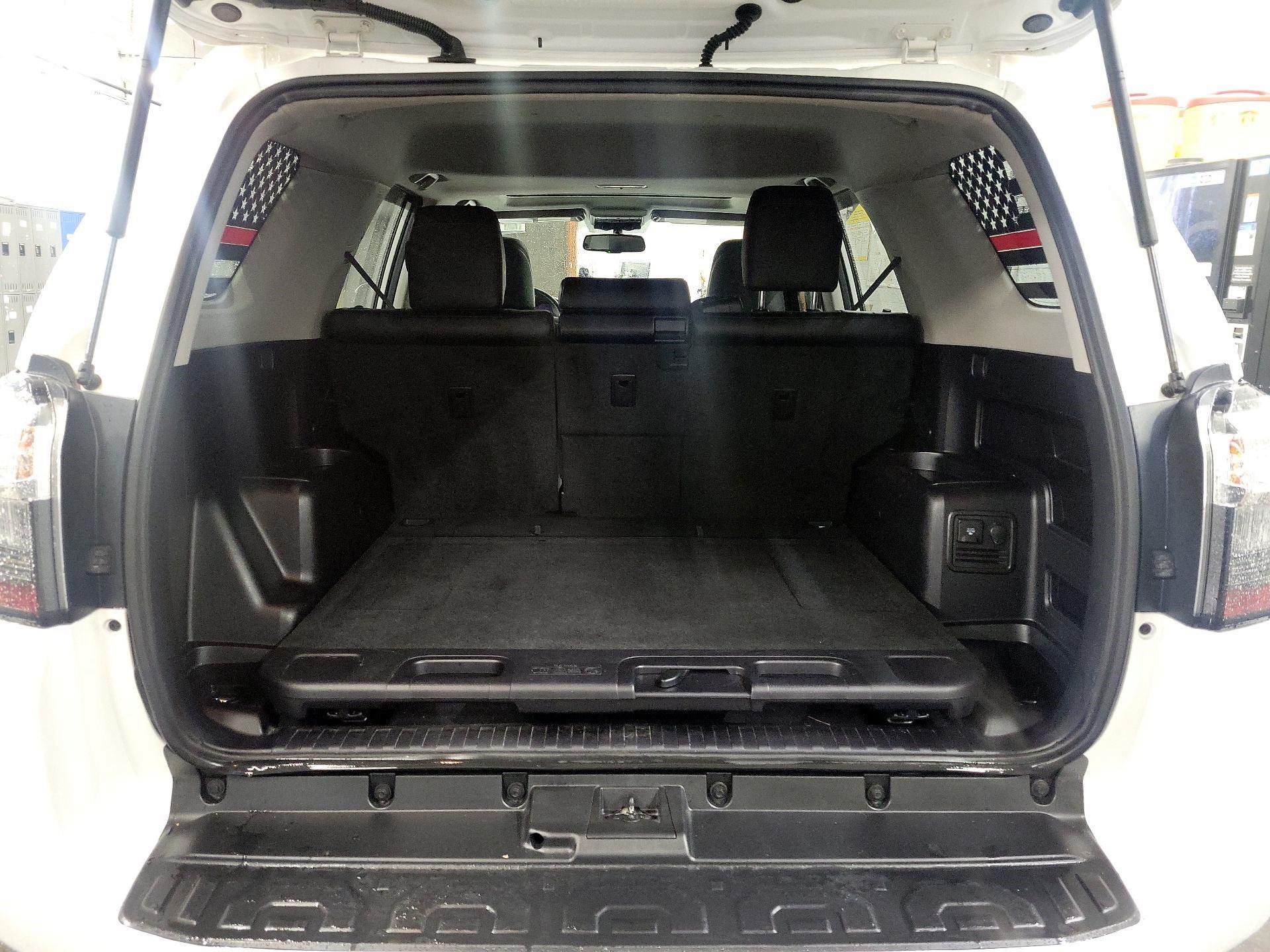 Thumbnail: 2019 Toyota 4Runner - 18