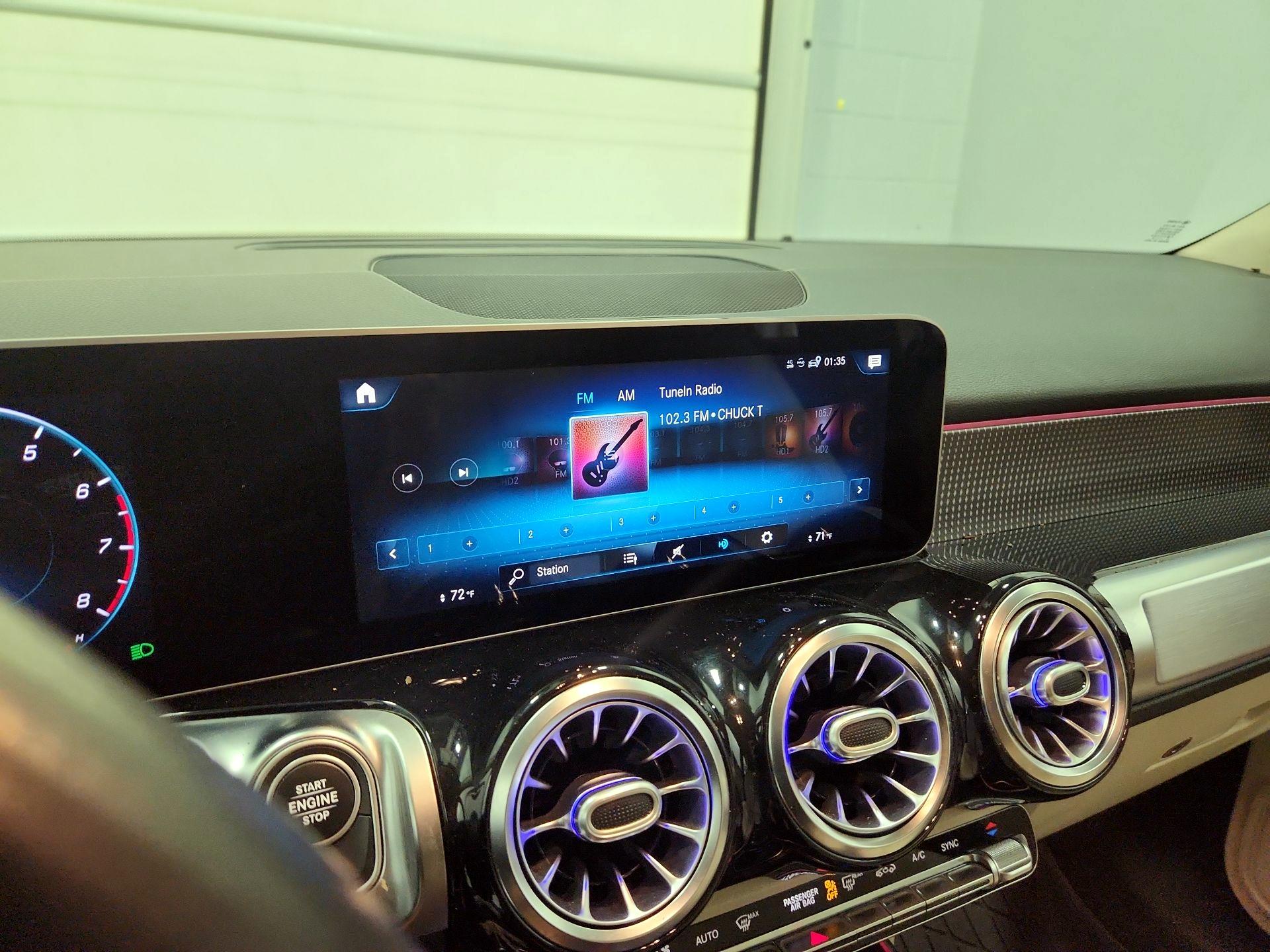 Thumbnail: 2021 Mercedes-Benz GLB - 15