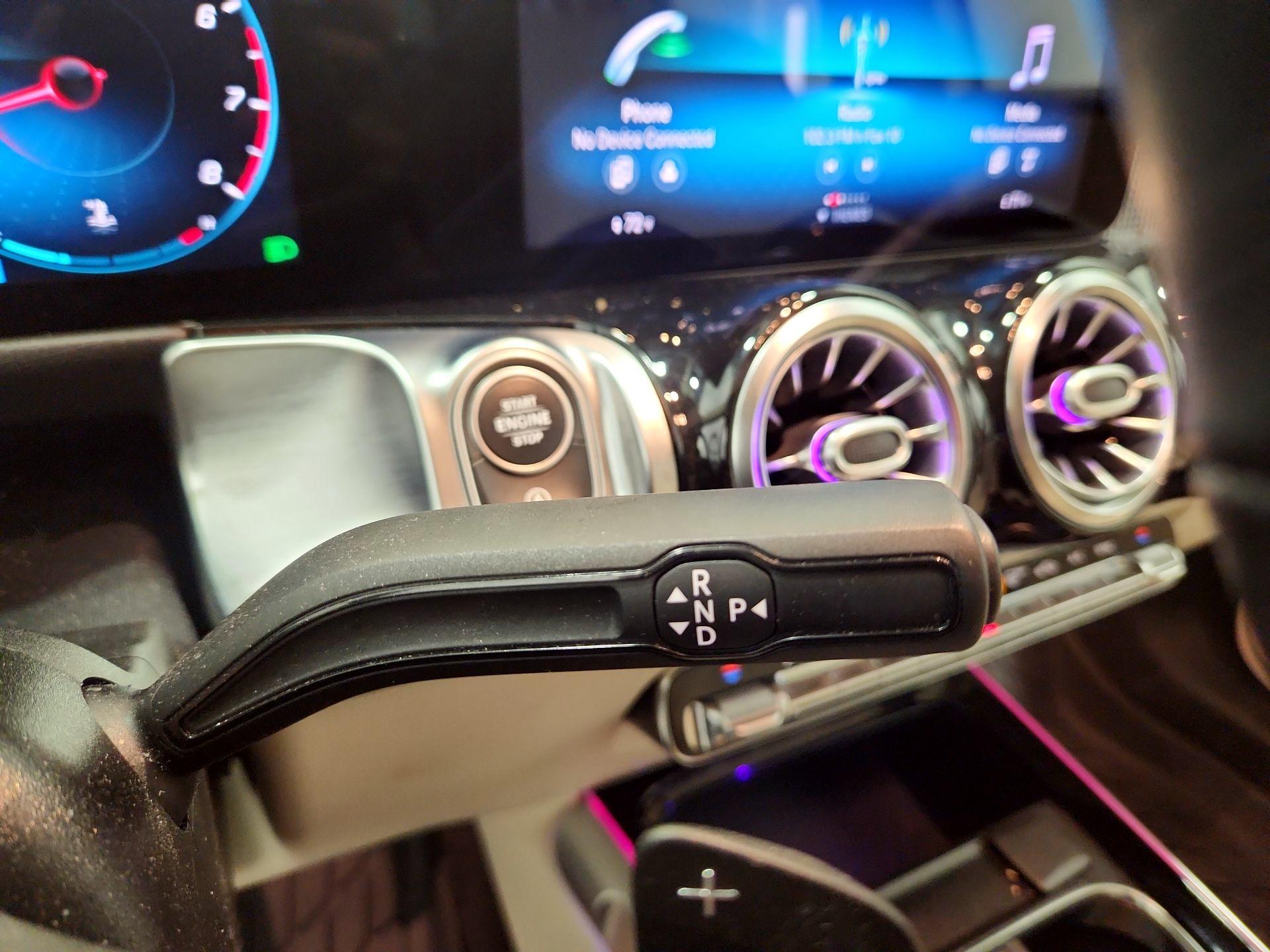 Thumbnail: 2021 Mercedes-Benz GLB - 17