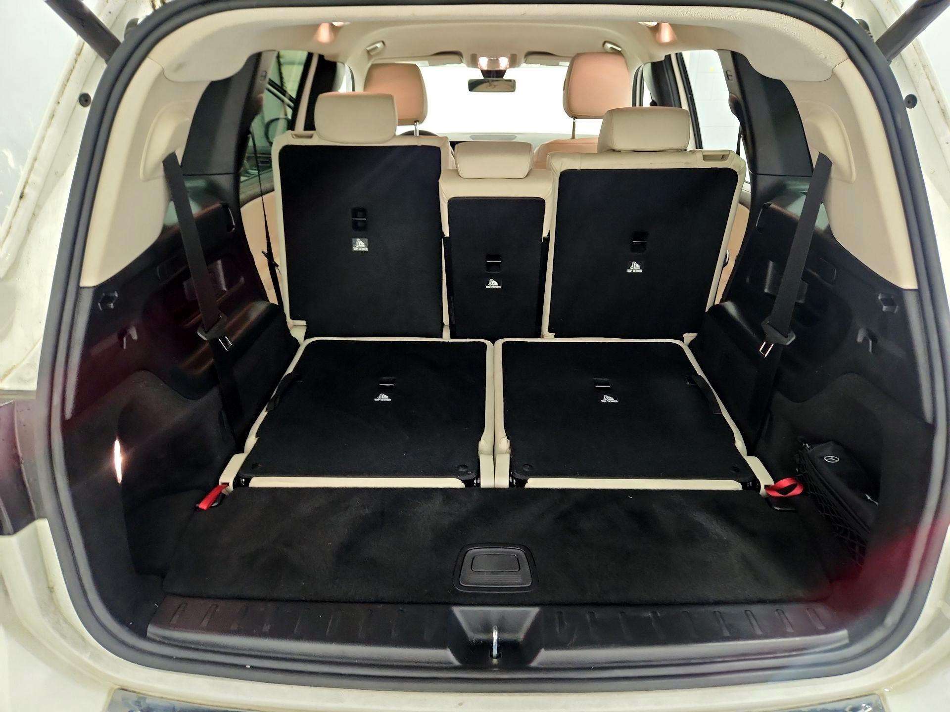 Thumbnail: 2021 Mercedes-Benz GLB - 20