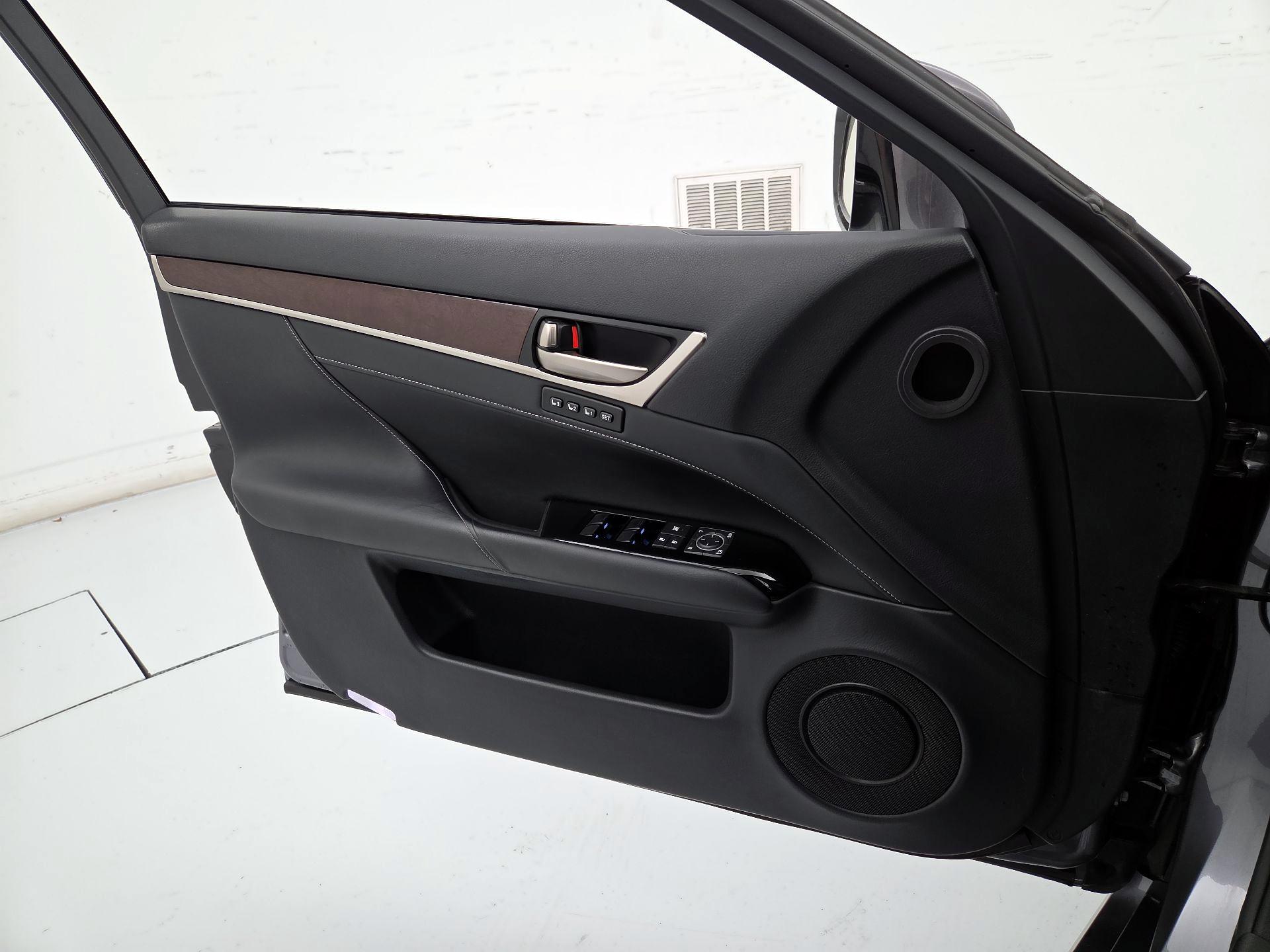 Thumbnail: 2014 Lexus GS - 12