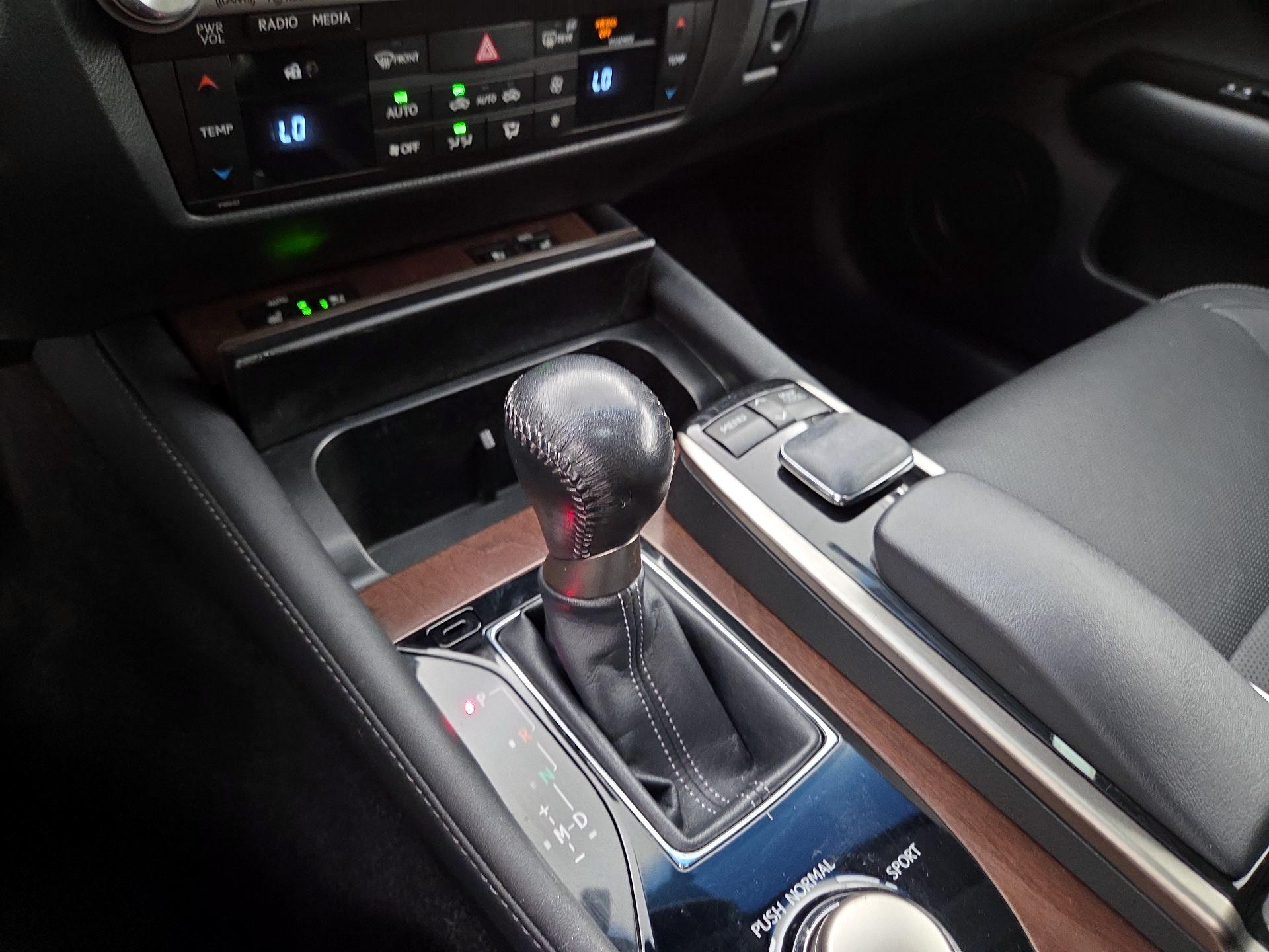 Thumbnail: 2014 Lexus GS - 18