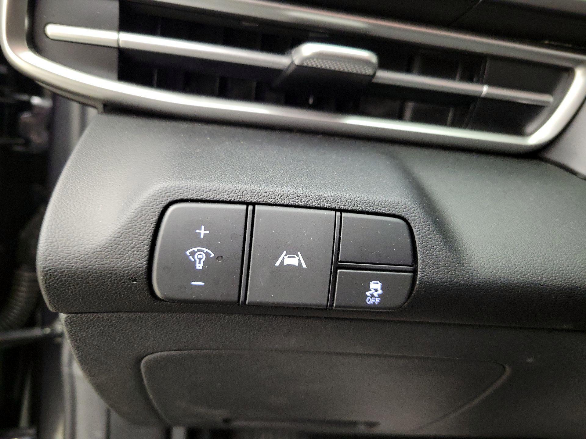 Thumbnail: 2023 Hyundai Elantra - 13