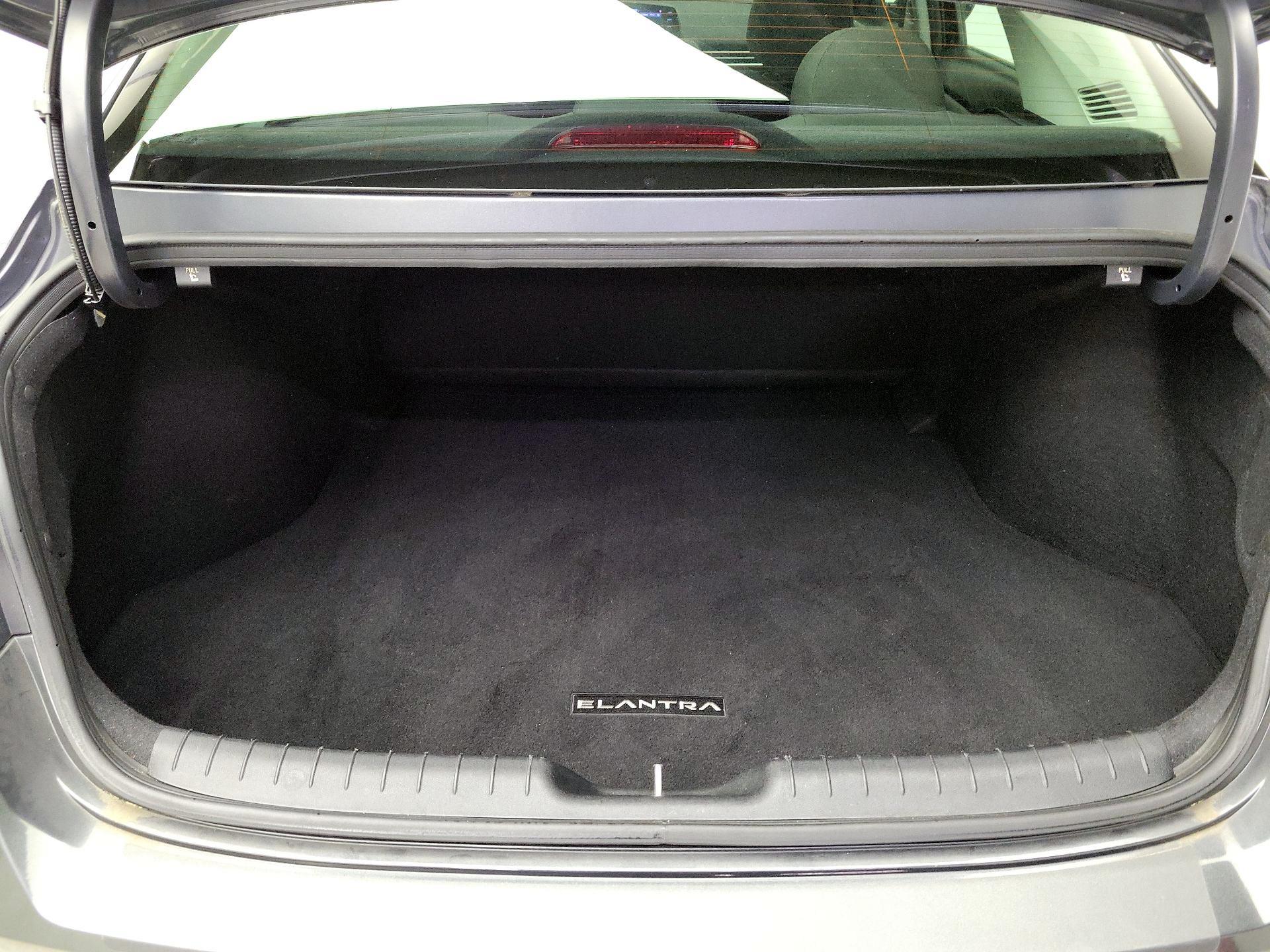 Thumbnail: 2023 Hyundai Elantra - 20