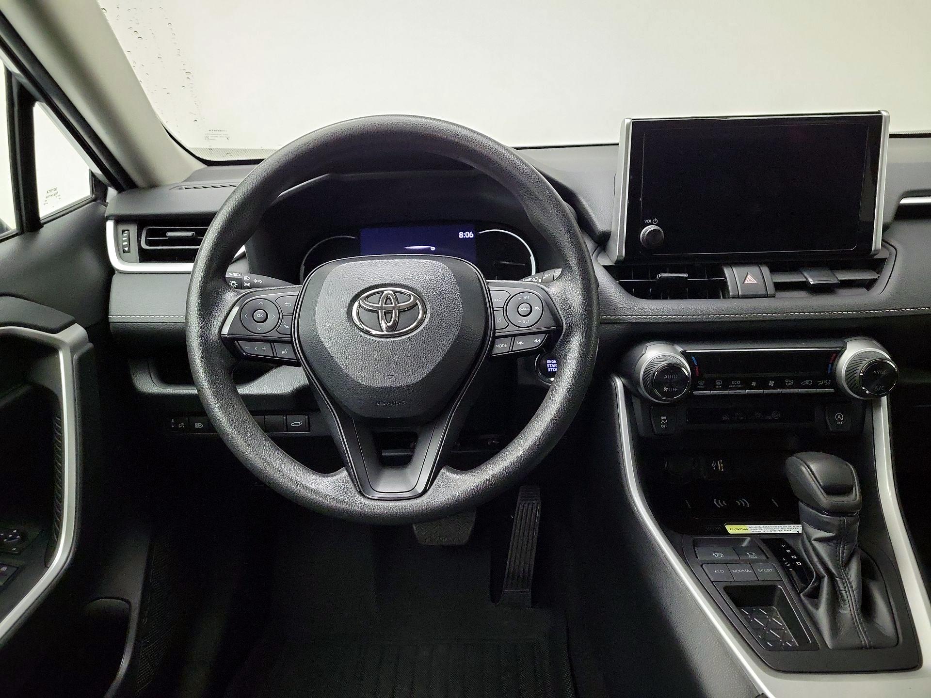 Thumbnail: 2024 Toyota RAV4 - 10