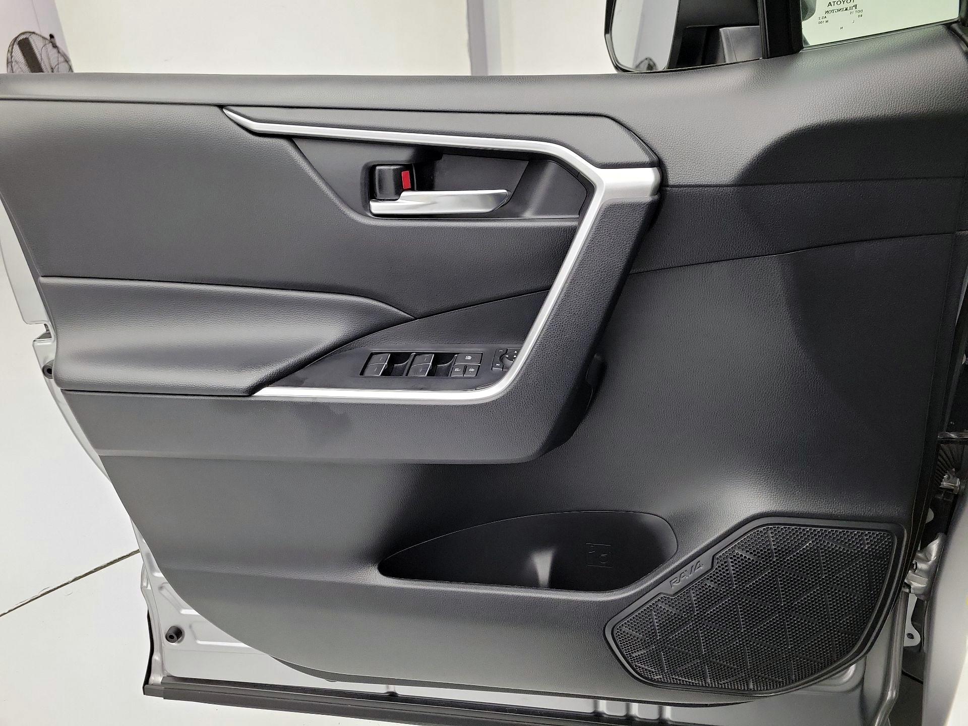 Thumbnail: 2024 Toyota RAV4 - 12