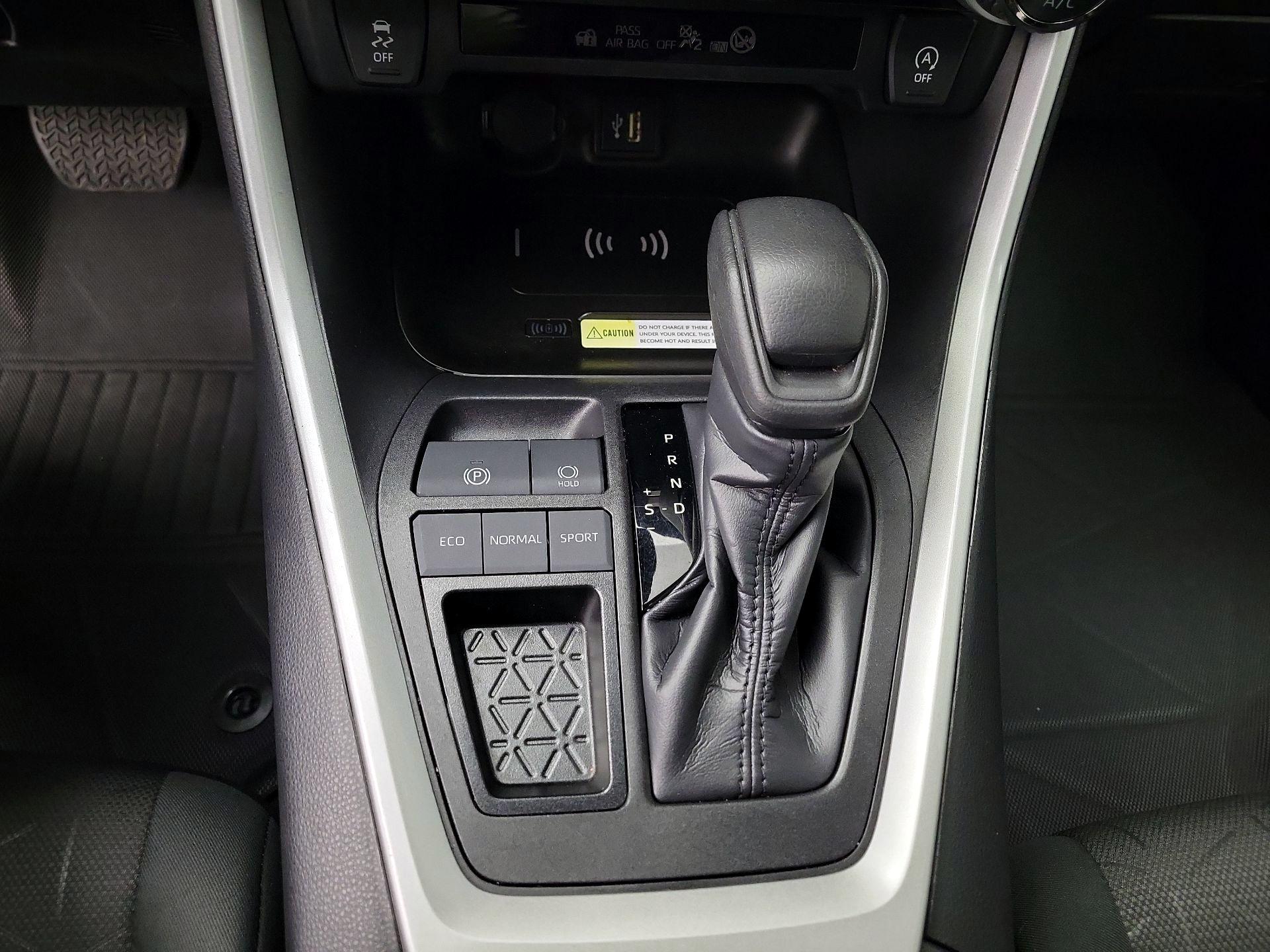 Thumbnail: 2024 Toyota RAV4 - 18