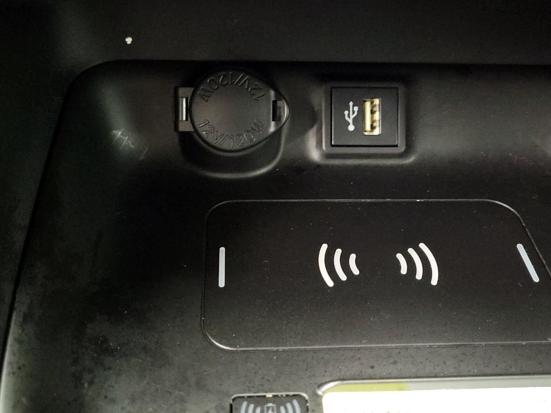 Thumbnail: 2024 Toyota RAV4 - 19