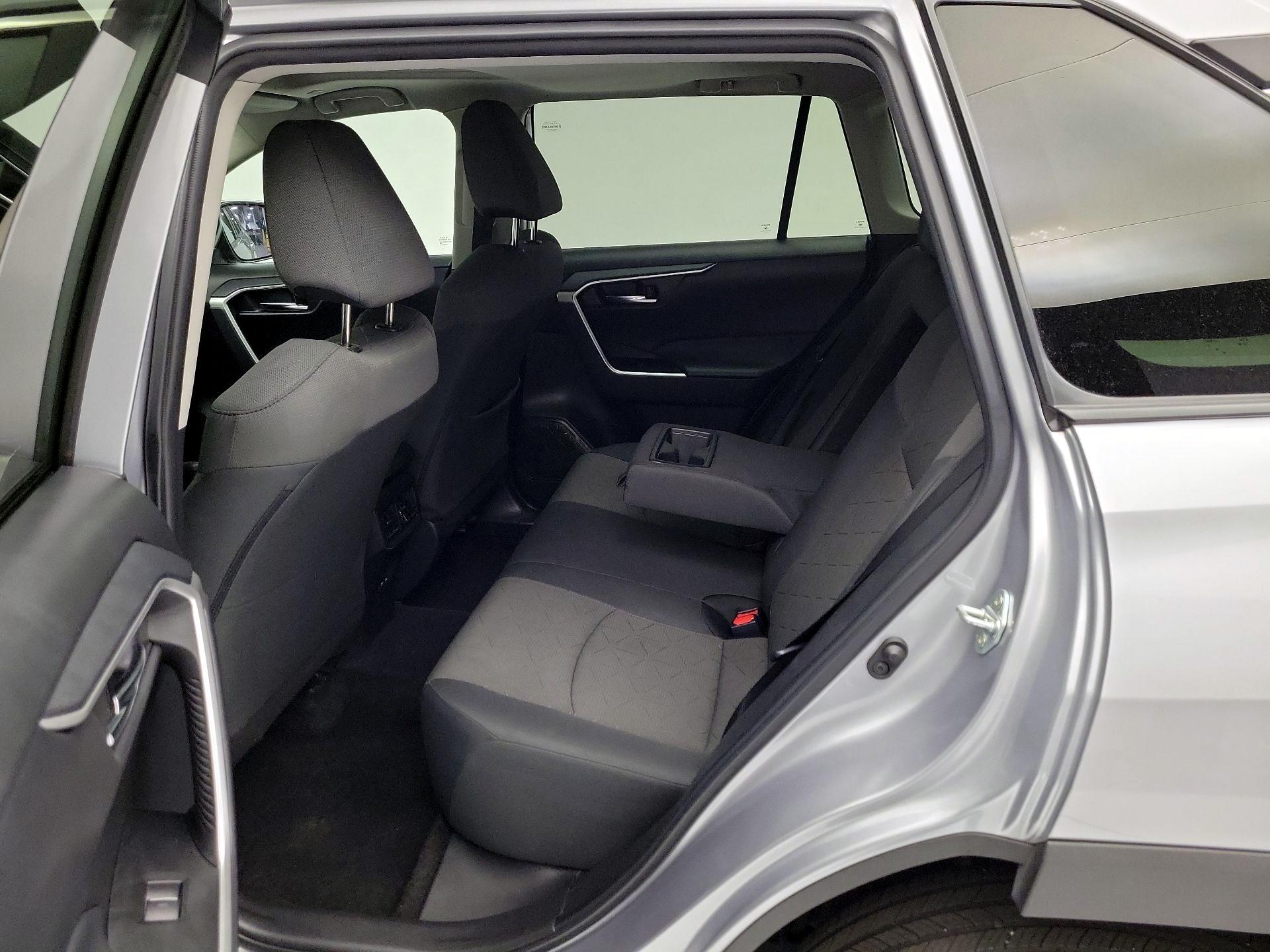 Thumbnail: 2024 Toyota RAV4 - 20