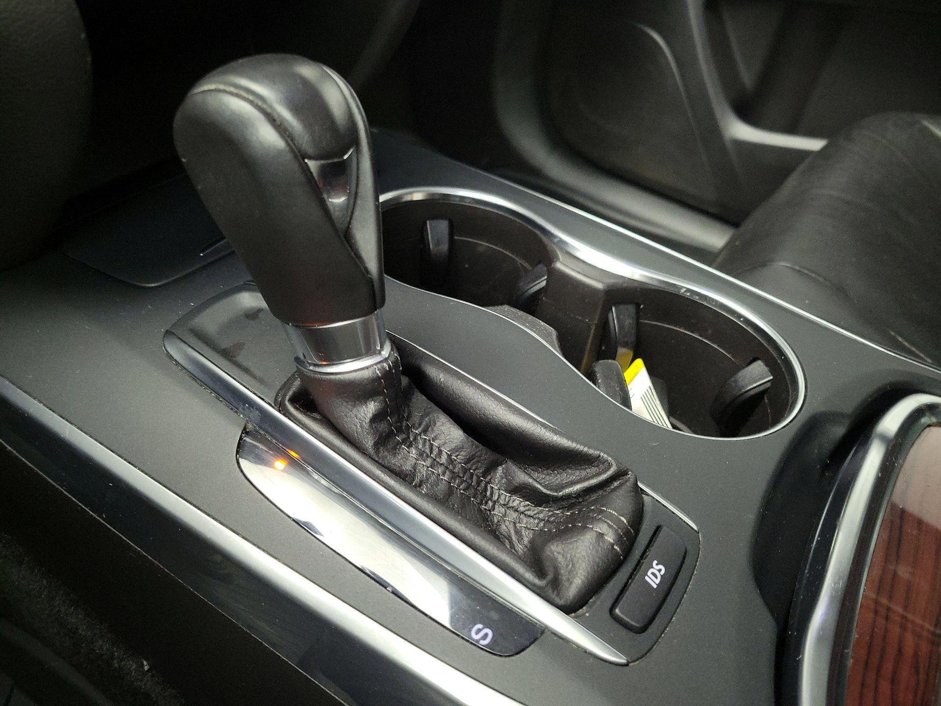 Thumbnail: 2015 Acura MDX - 17