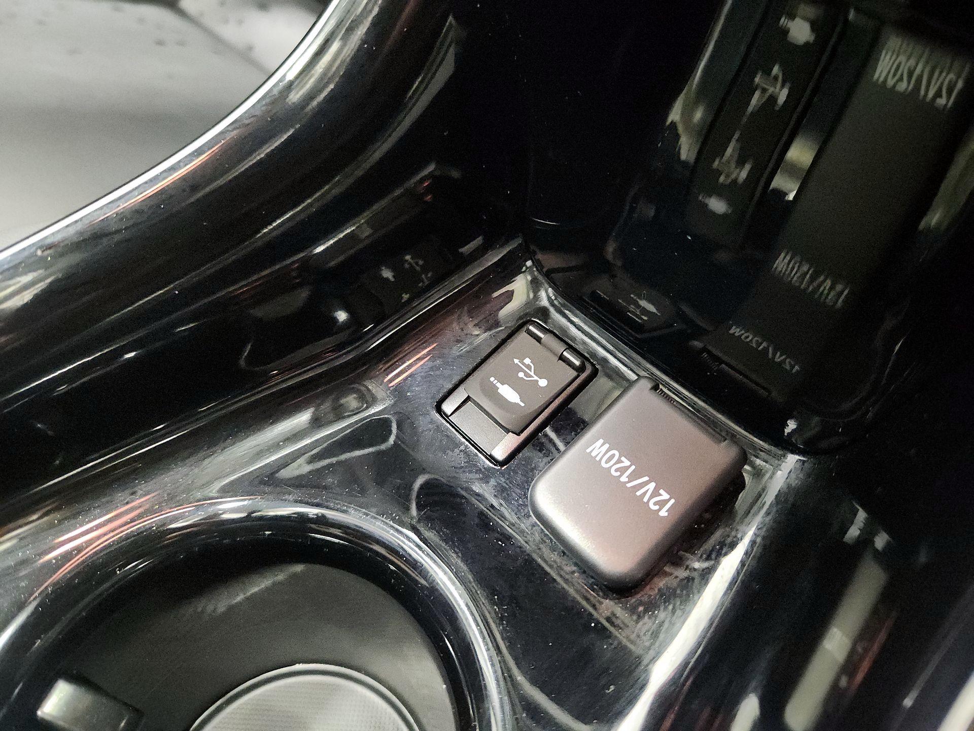 Thumbnail: 2018 Toyota Prius - 19