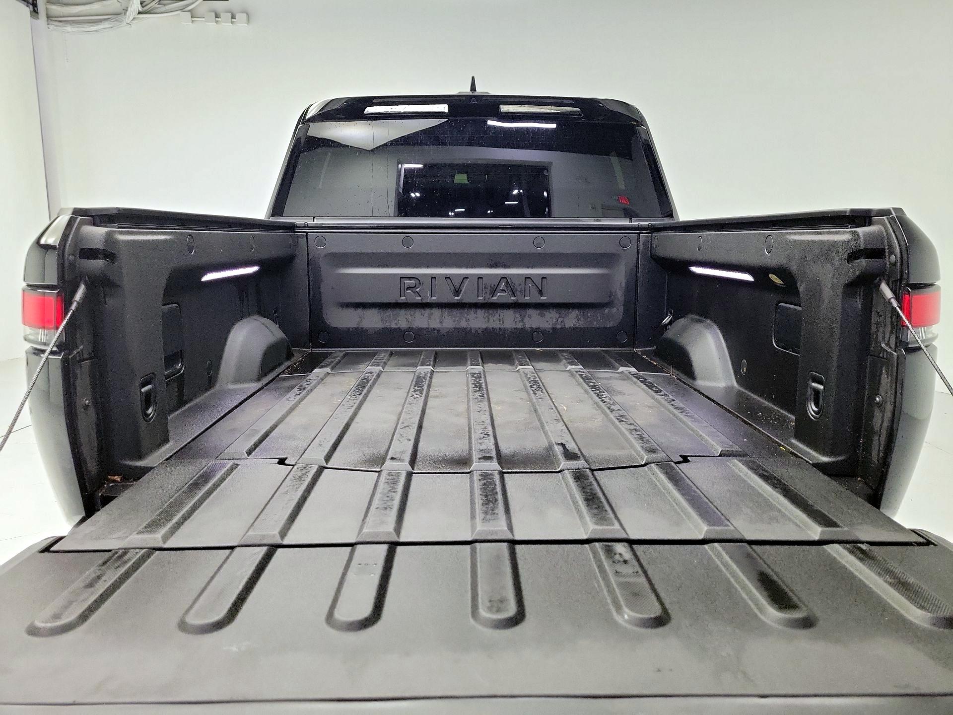 Thumbnail: 2022 Rivian R1T - 20