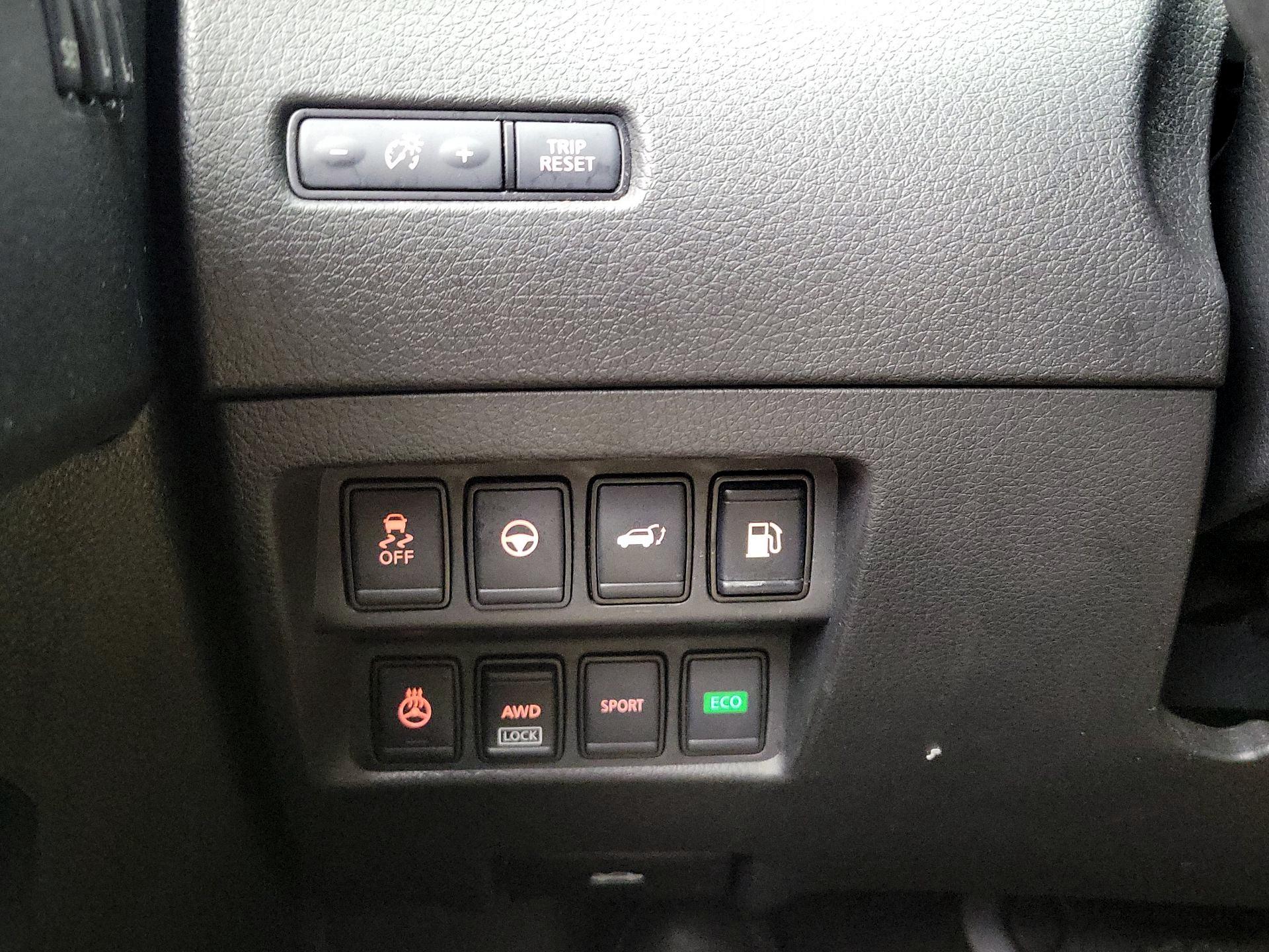 Thumbnail: 2020 Nissan Rogue - 13