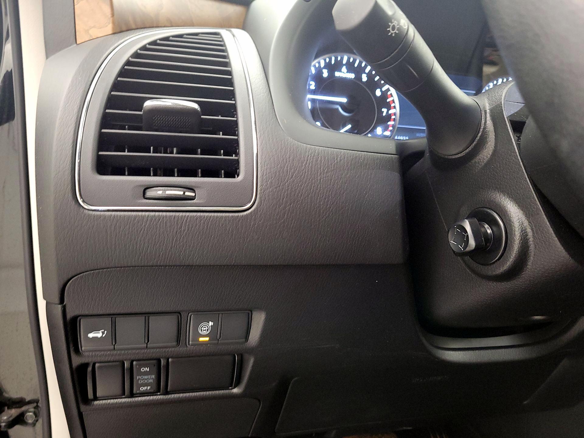 Thumbnail: 2022 Nissan Armada - 13