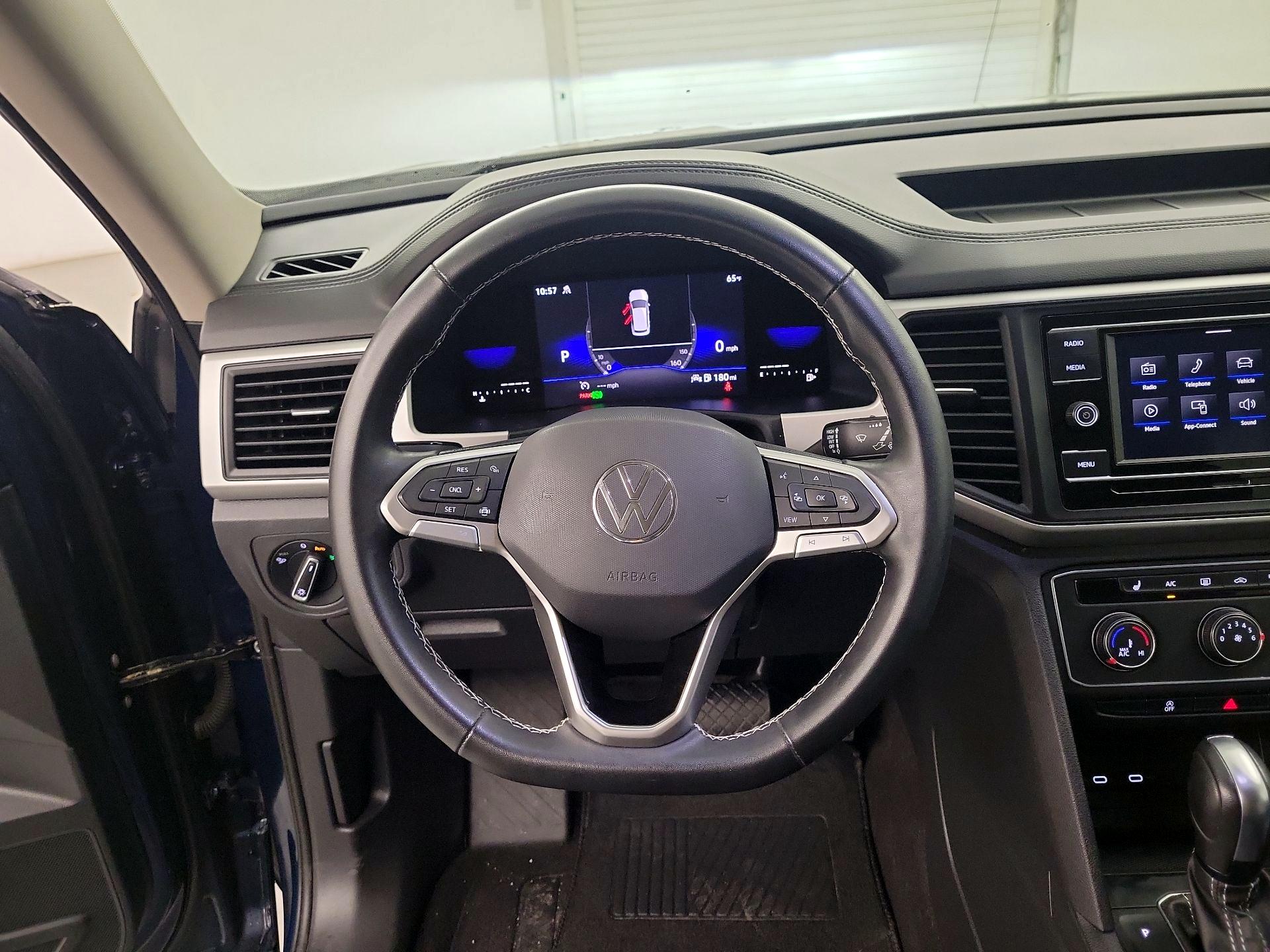 Thumbnail: 2022 Volkswagen Atlas - 10