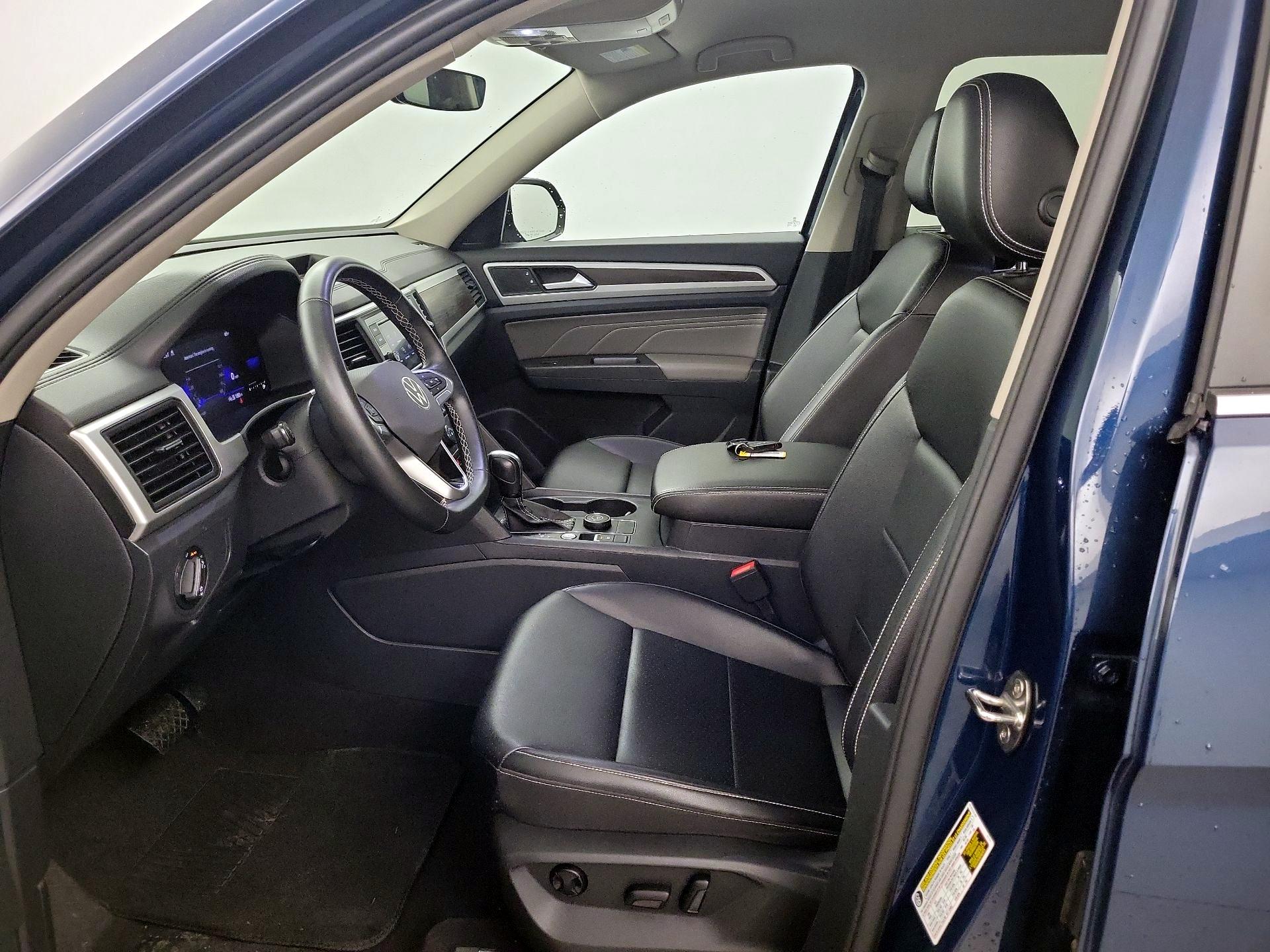 Thumbnail: 2022 Volkswagen Atlas - 11