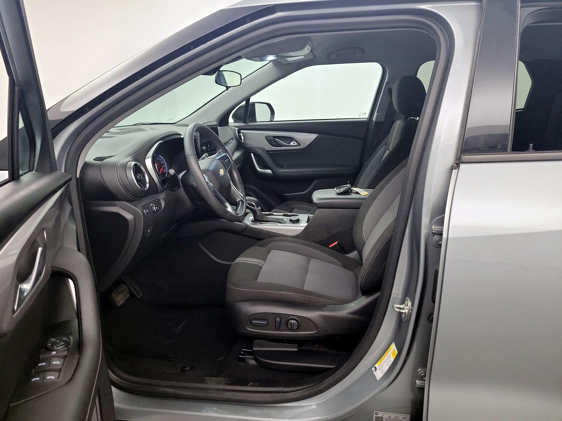 Thumbnail: 2023 Chevrolet Blazer - 9