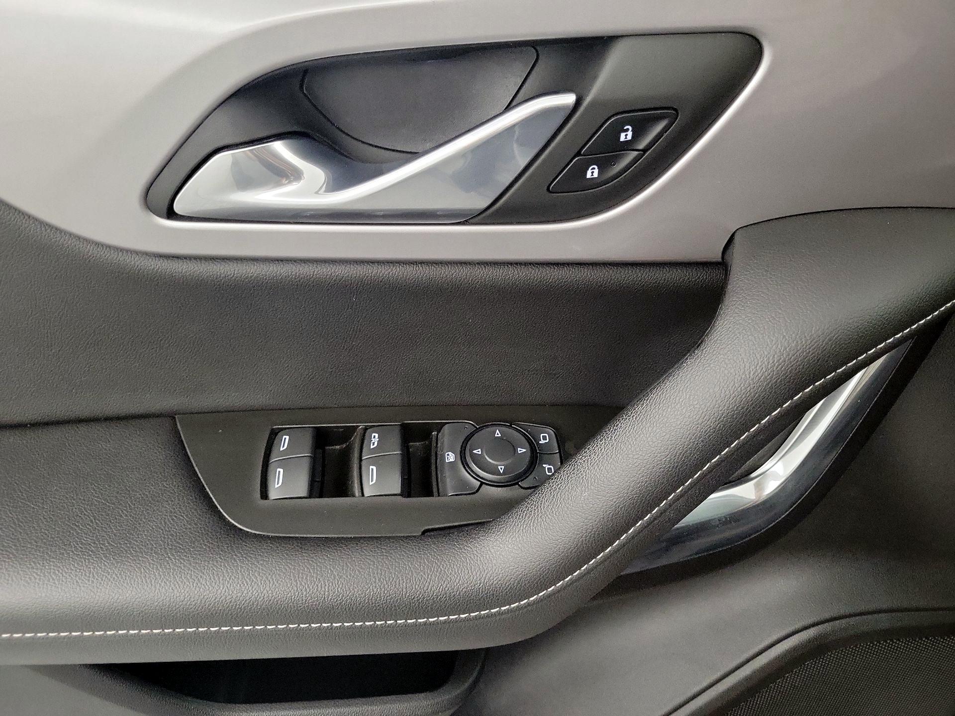 Thumbnail: 2023 Chevrolet Blazer - 10