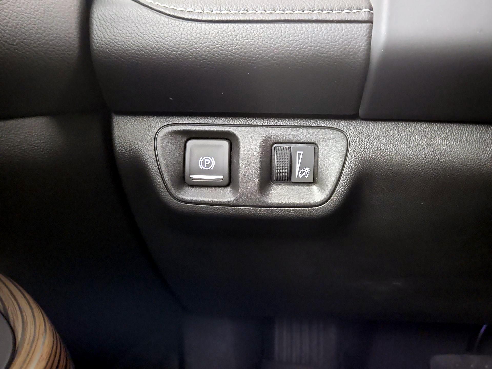 Thumbnail: 2023 GMC Acadia - 11