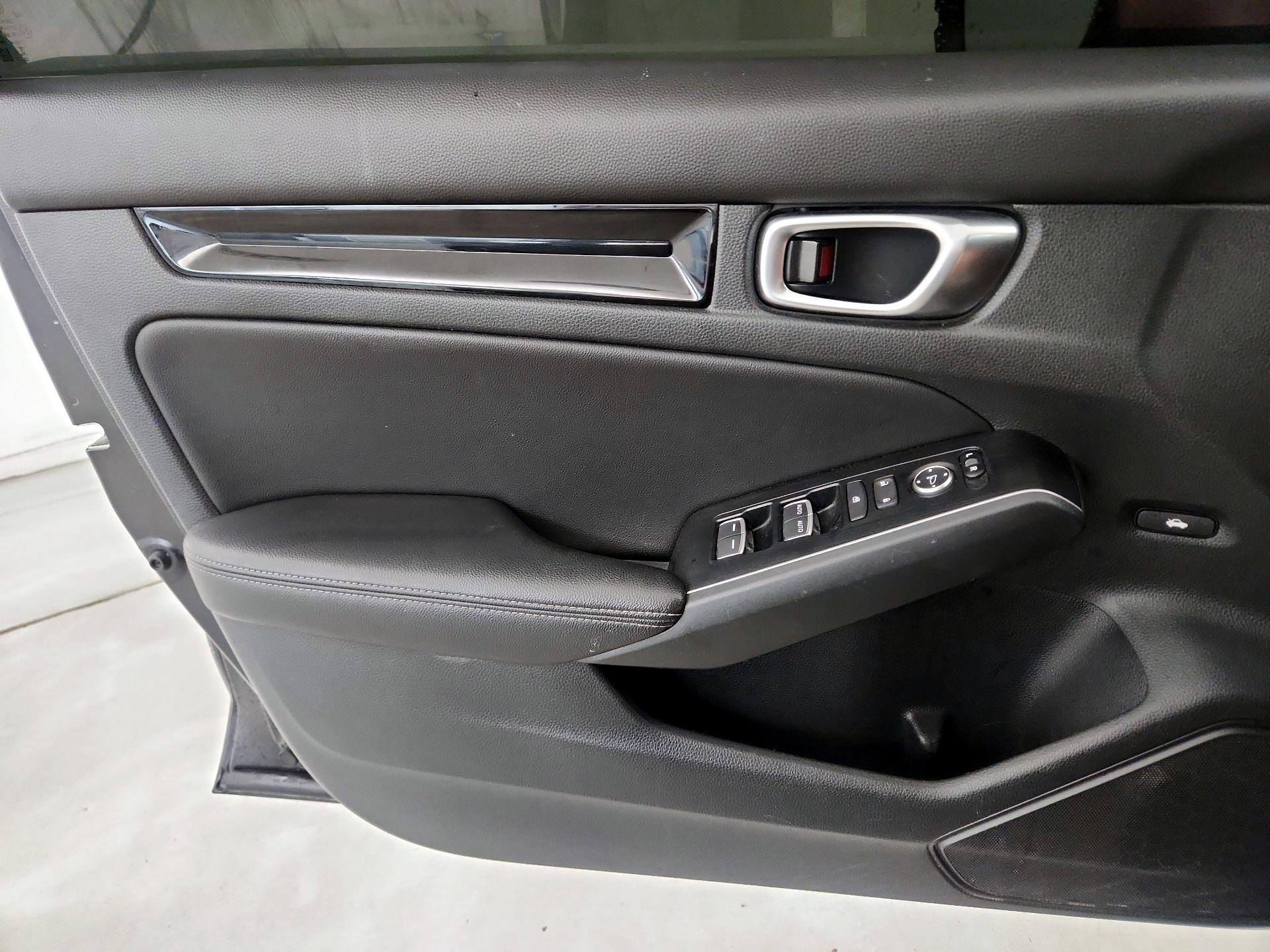 Thumbnail: 2024 Honda Civic - 12