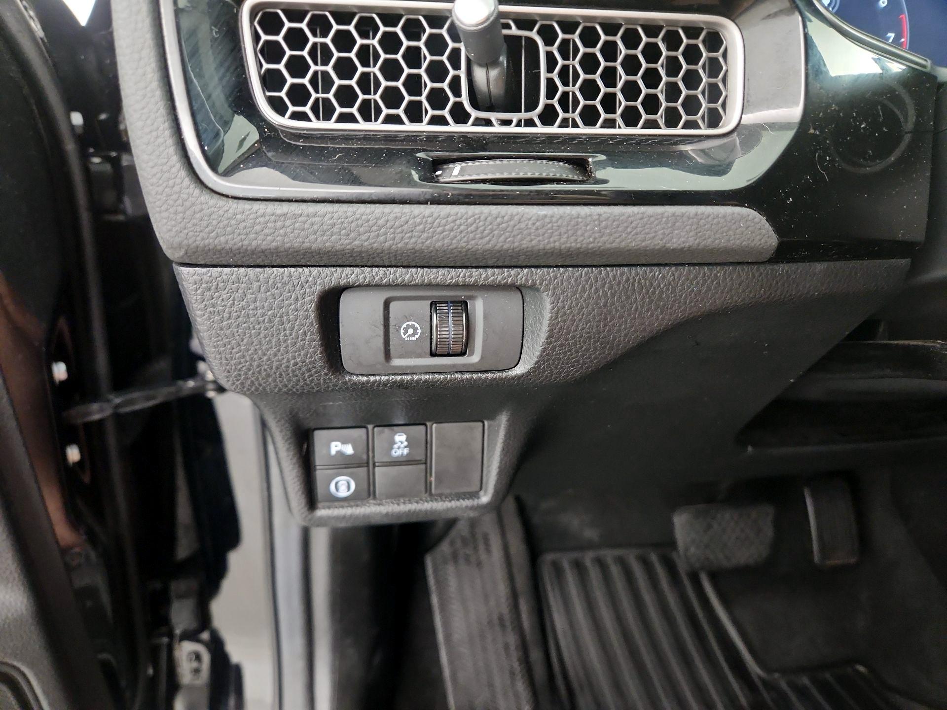 Thumbnail: 2024 Honda Civic - 13