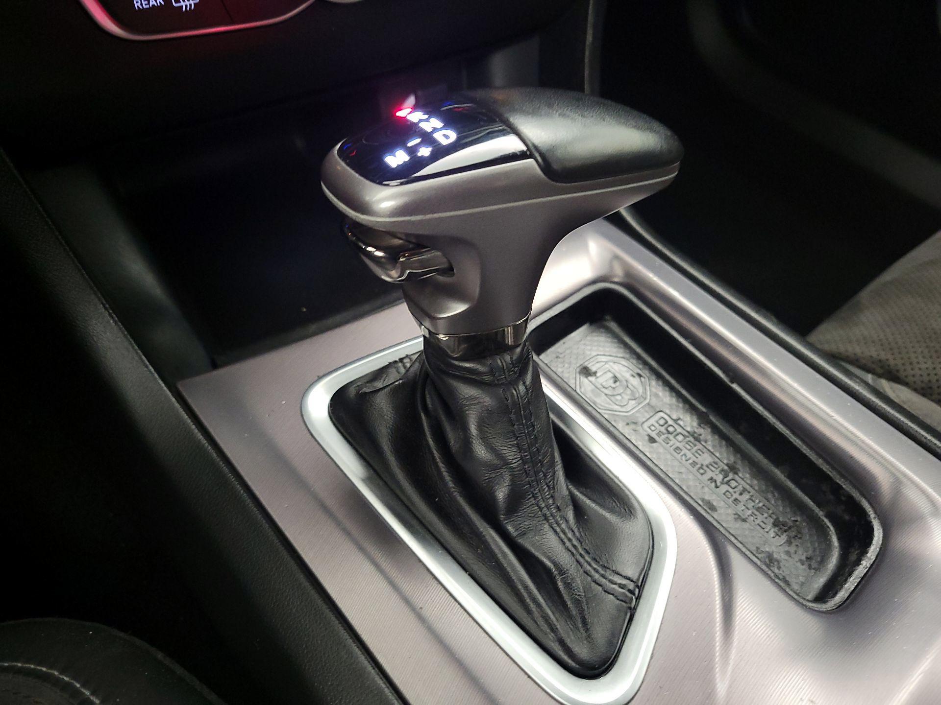 Thumbnail: 2020 Dodge Charger - 18