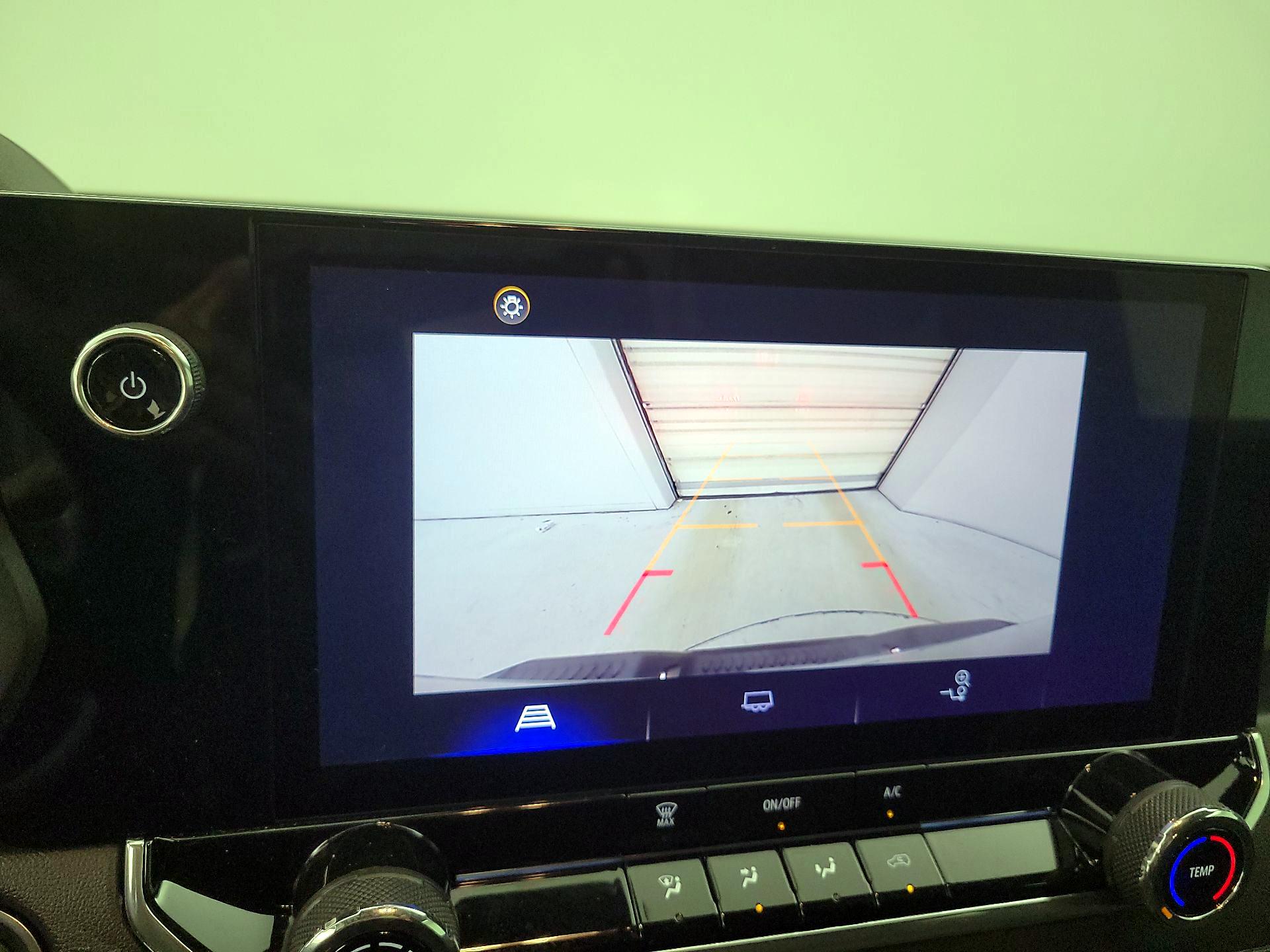 Thumbnail: 2024 Chevrolet Colorado - 14