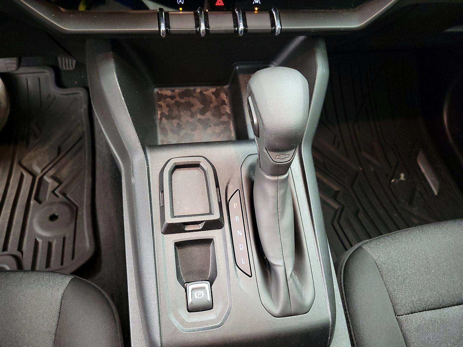 Thumbnail: 2024 Chevrolet Colorado - 17