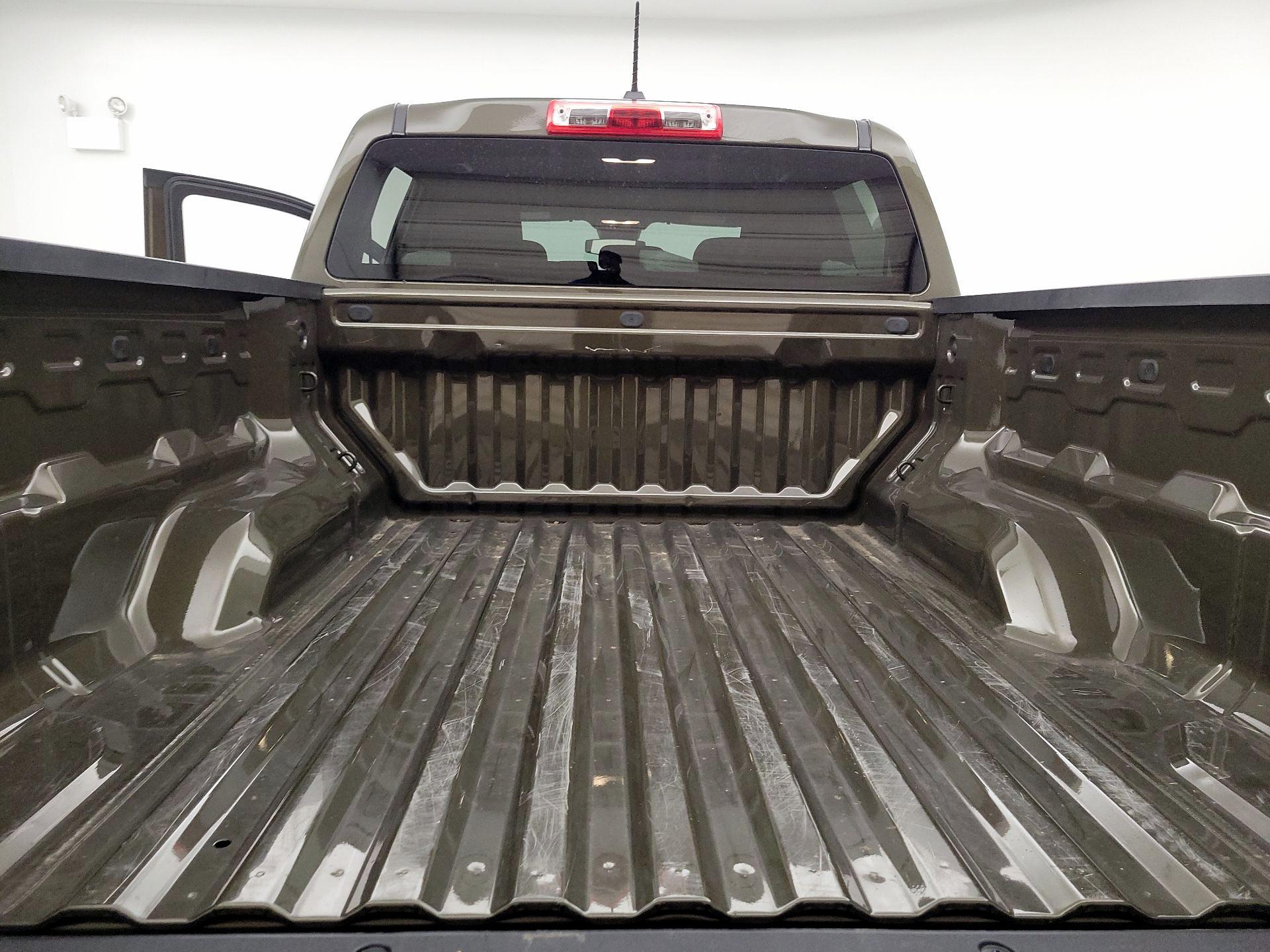 Thumbnail: 2024 Chevrolet Colorado - 20