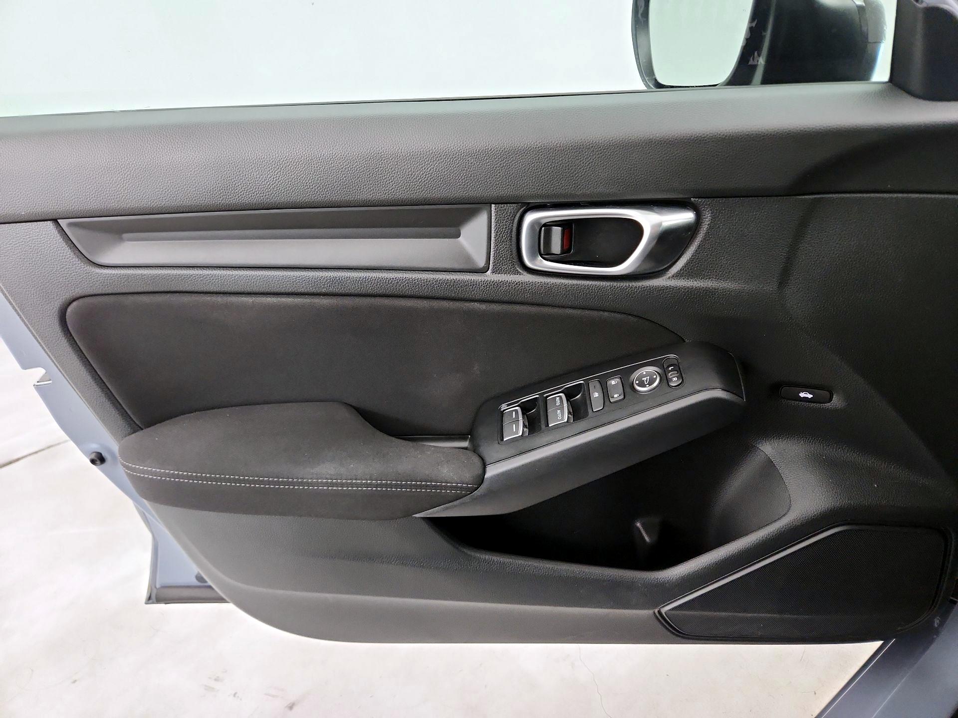 Thumbnail: 2024 Honda Civic - 12