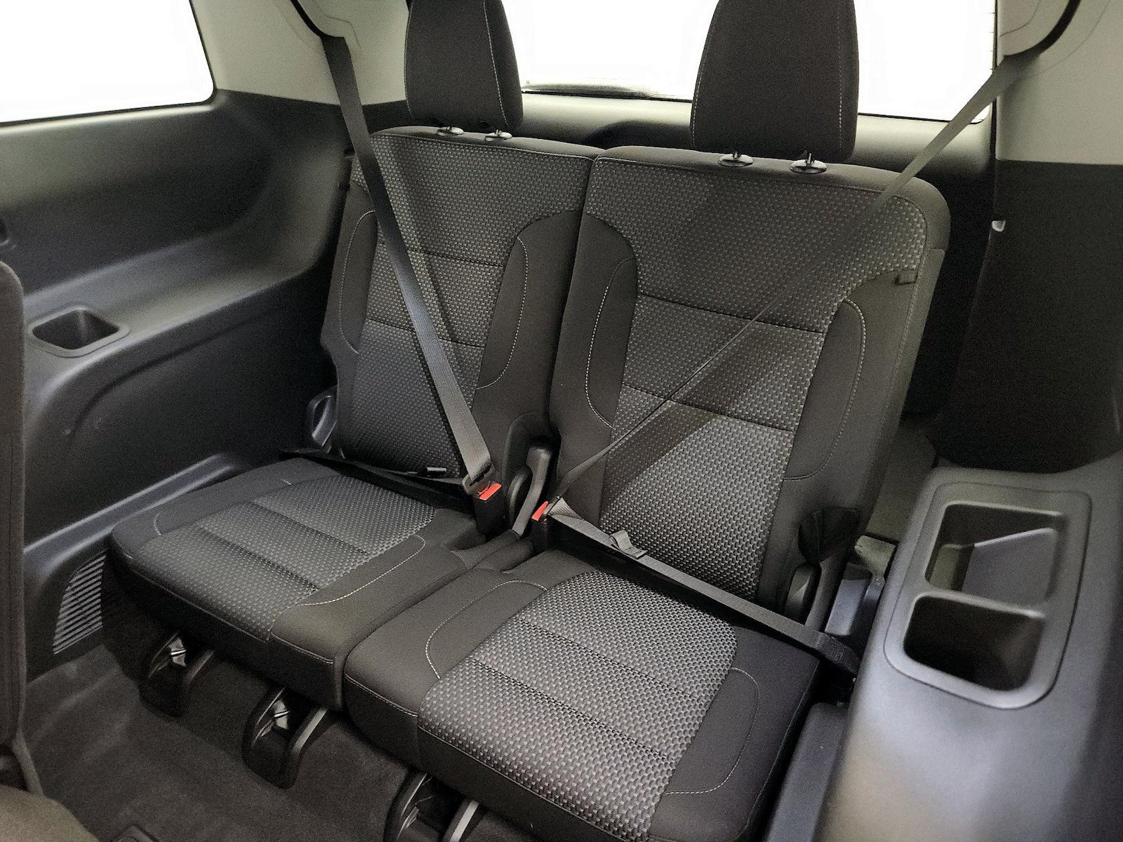 2023 GMC Acadia SLE - Photo 19